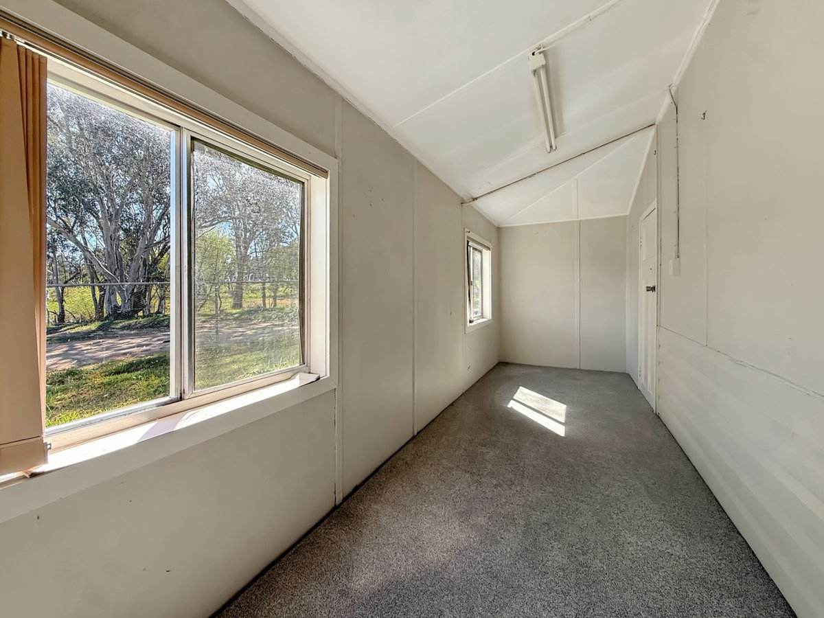 3 Pestells Lane, Young For Sale by Farmbuy.com - image 11