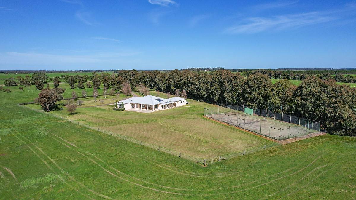 'Nella Park' 135 Hartwicks Road, Hamilton For Sale by Farmbuy.com - image 20