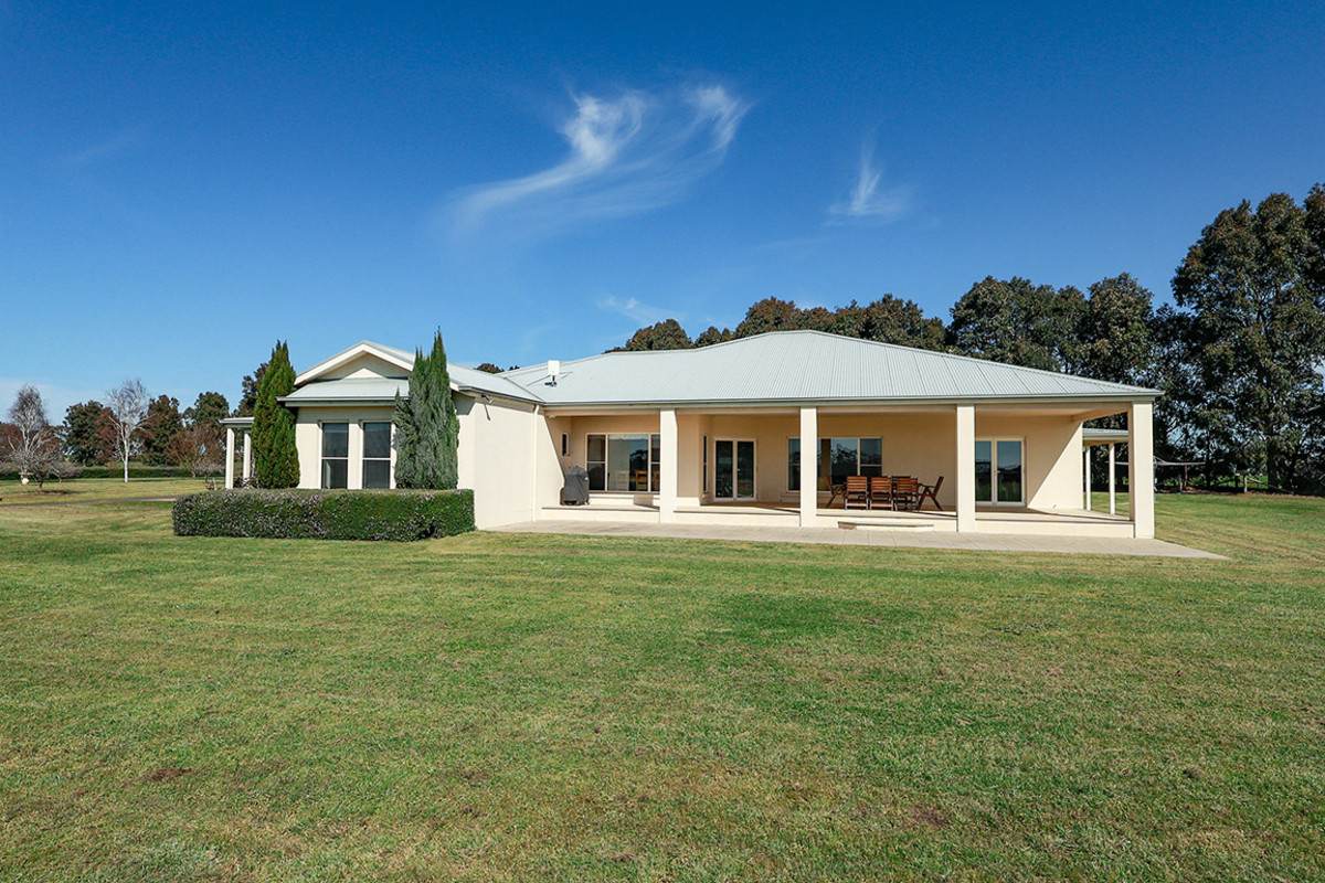 'Nella Park' 135 Hartwicks Road, Hamilton For Sale by Farmbuy.com - image 18