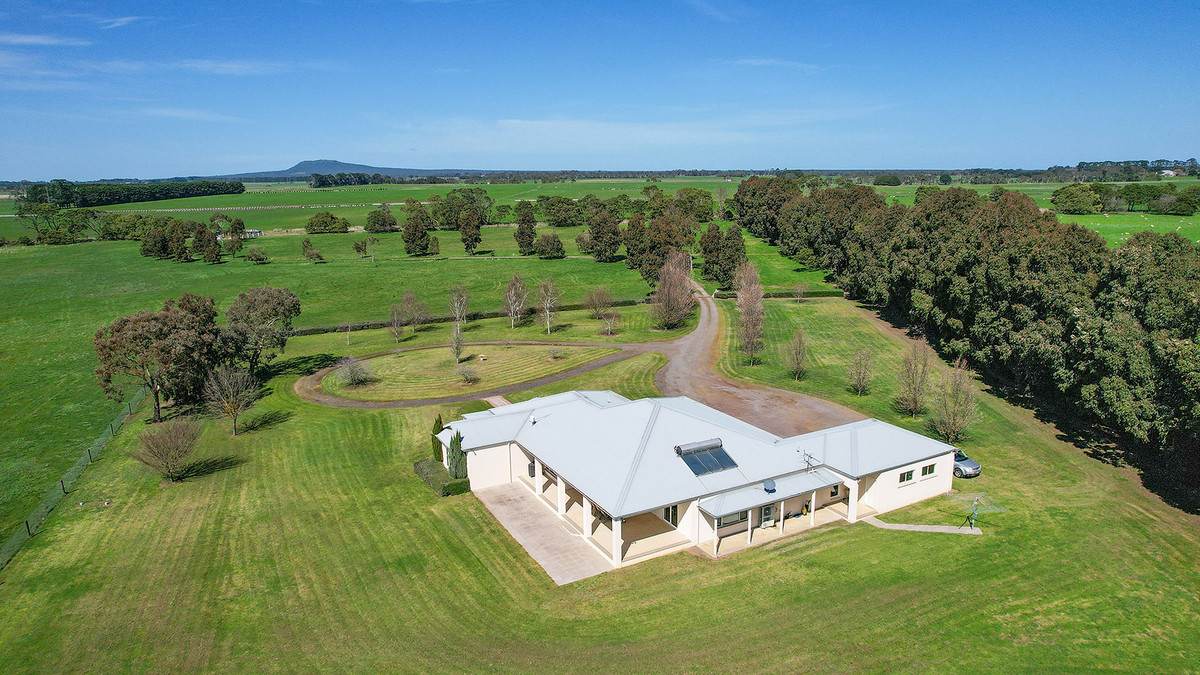 'Nella Park' 135 Hartwicks Road, Hamilton For Sale by Farmbuy.com - image 19