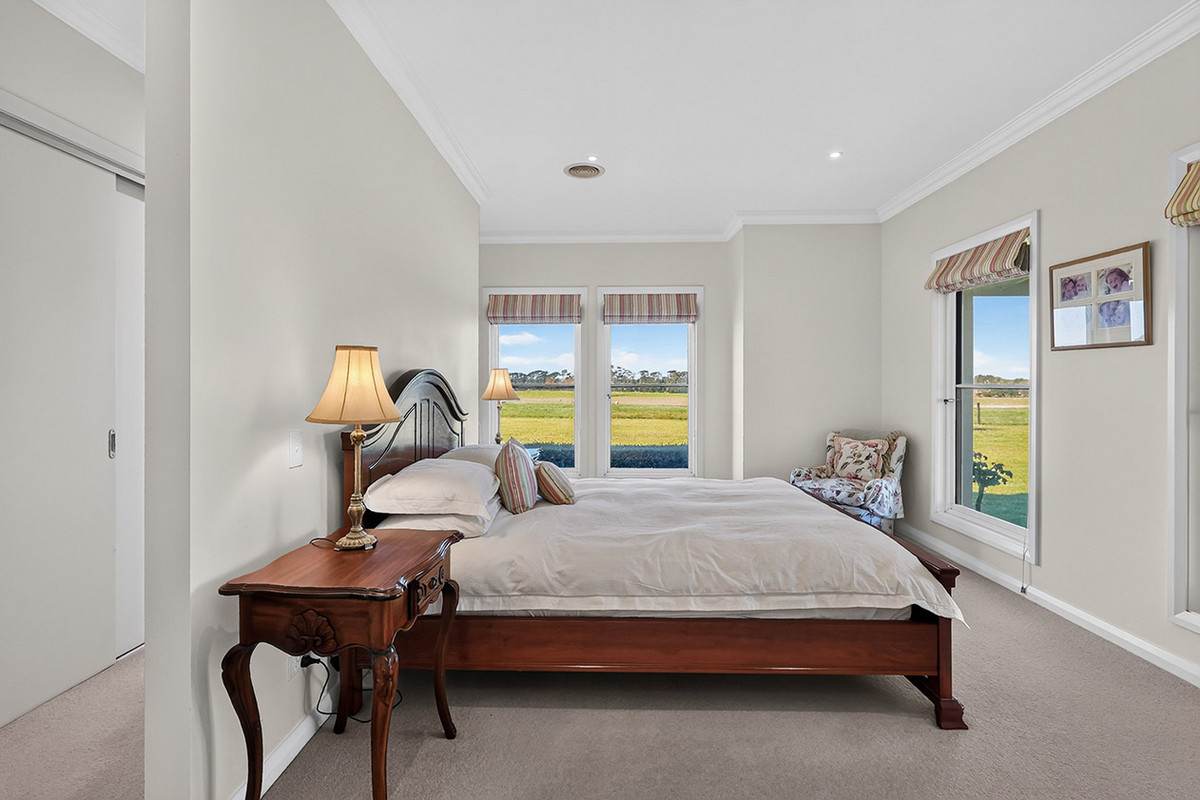 'Nella Park' 135 Hartwicks Road, Hamilton For Sale by Farmbuy.com - image 8