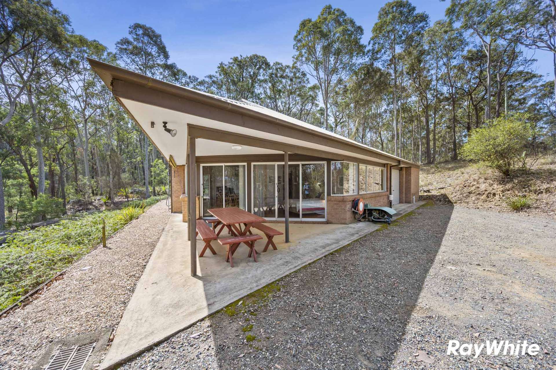 1686 Maulbrooks Road, Mogendoura For Sale by Farmbuy.com - image 1