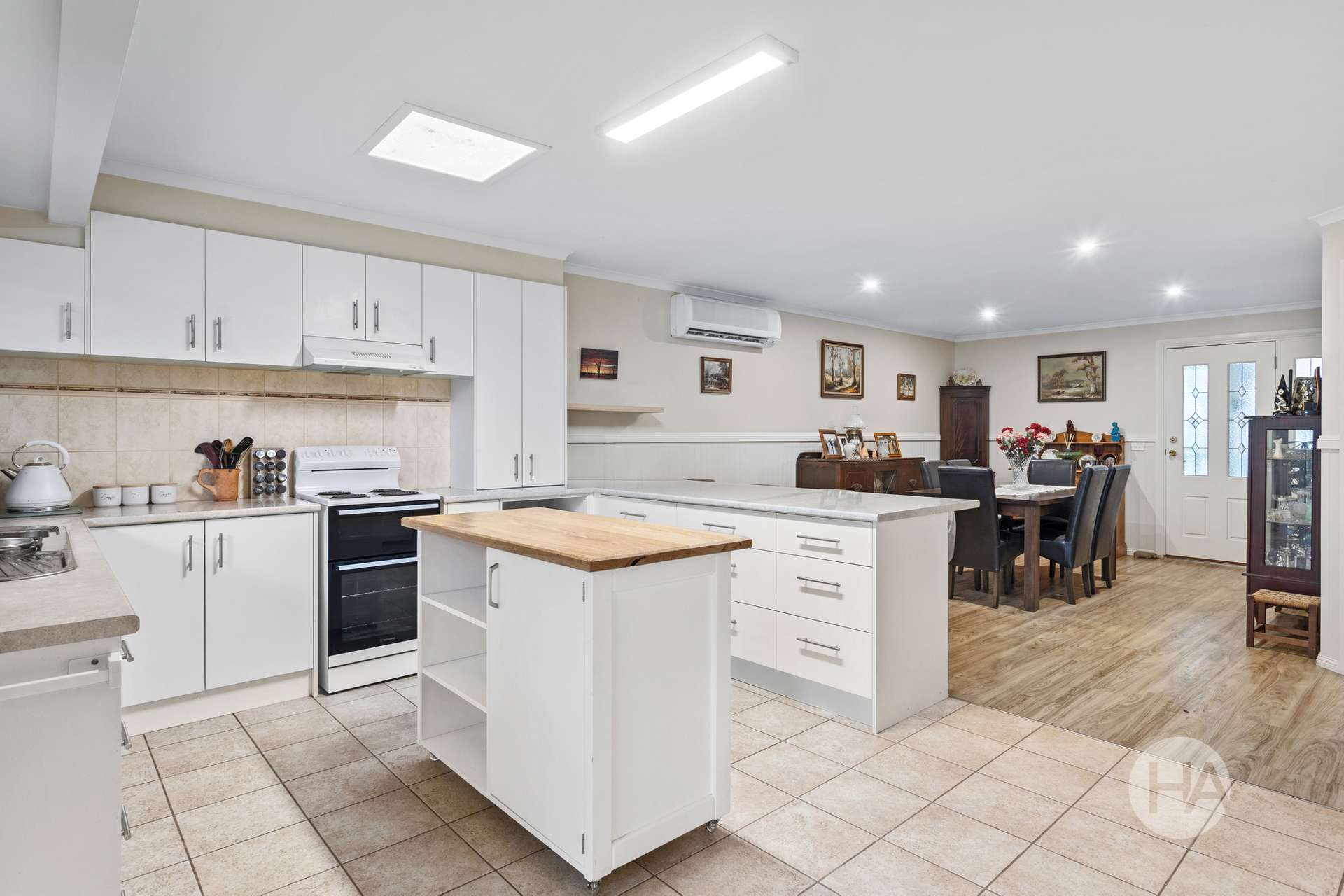228 Davies Road, Bittern For Sale by Farmbuy.com - image 11