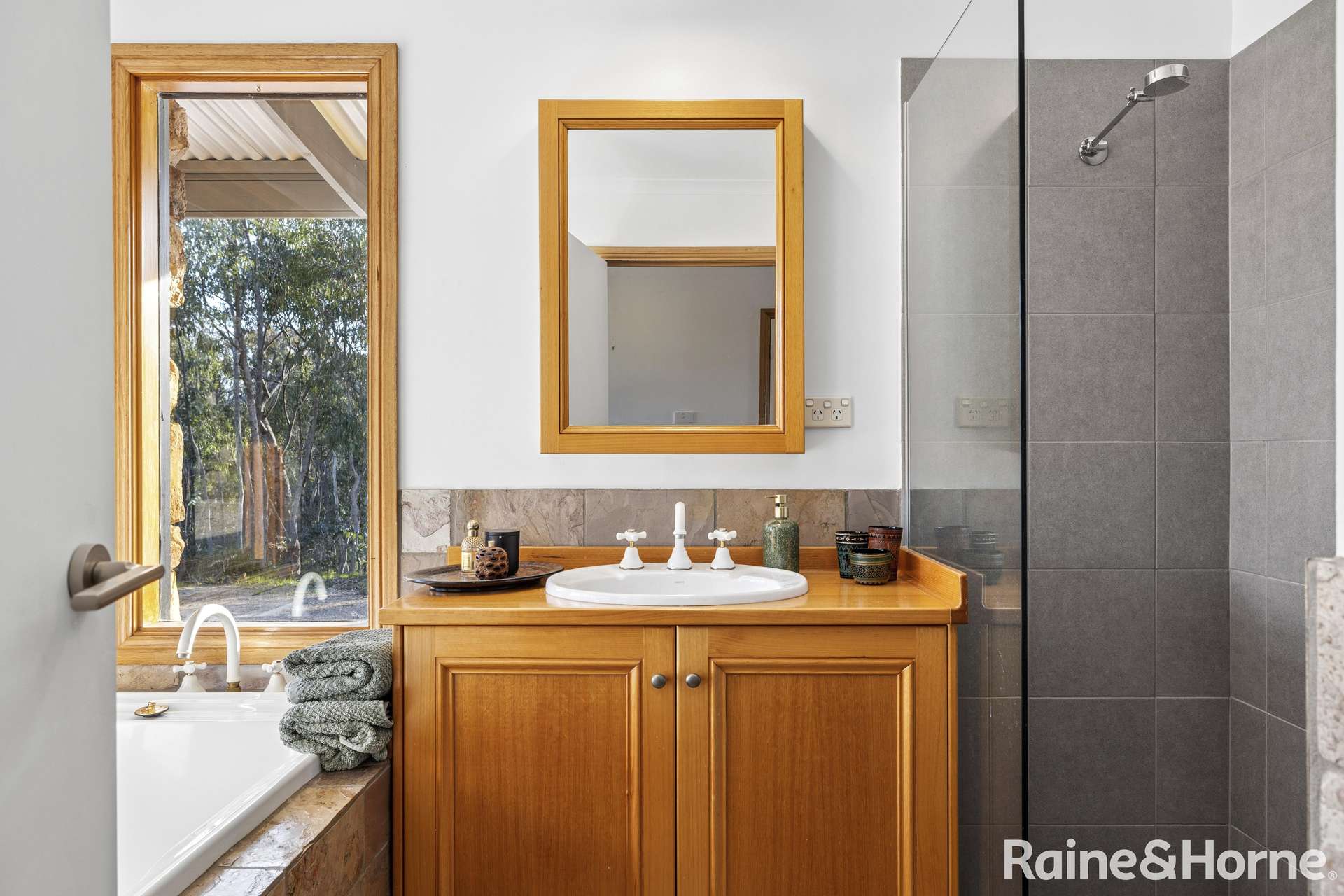 64 Mill Road, Barfold For Sale by Farmbuy.com - image 17