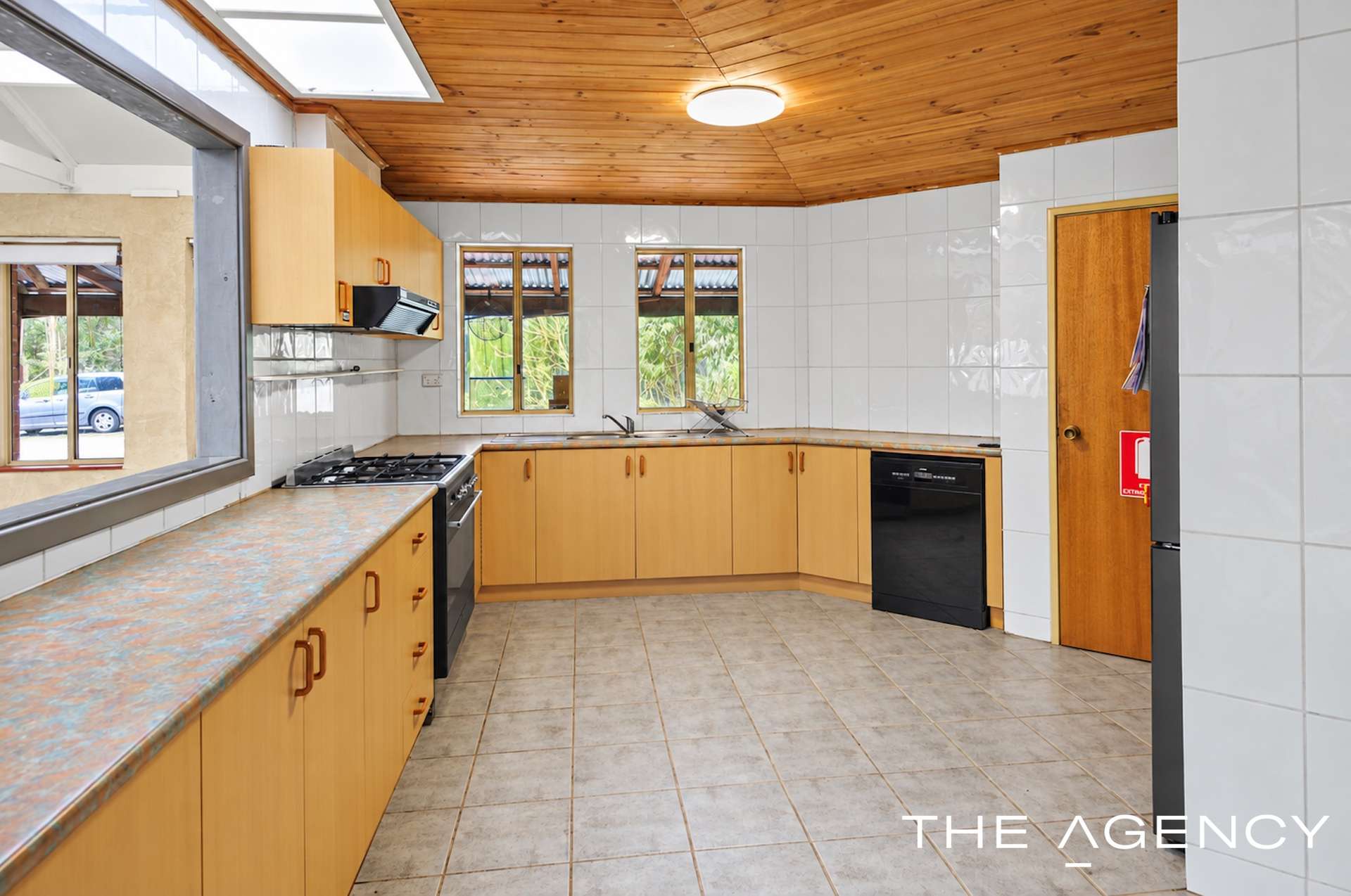 23 Beata Court, Hay For Sale by Farmbuy.com - image 7