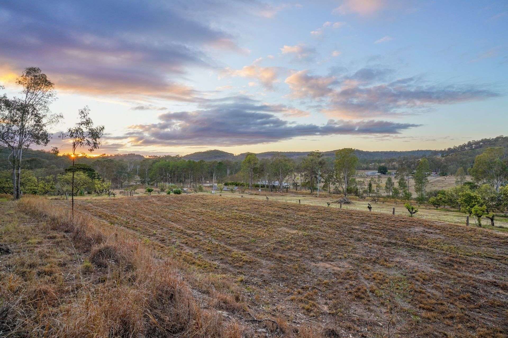 840 Esk Hampton Road, Redbank Creek For Sale by Farmbuy.com - image 3