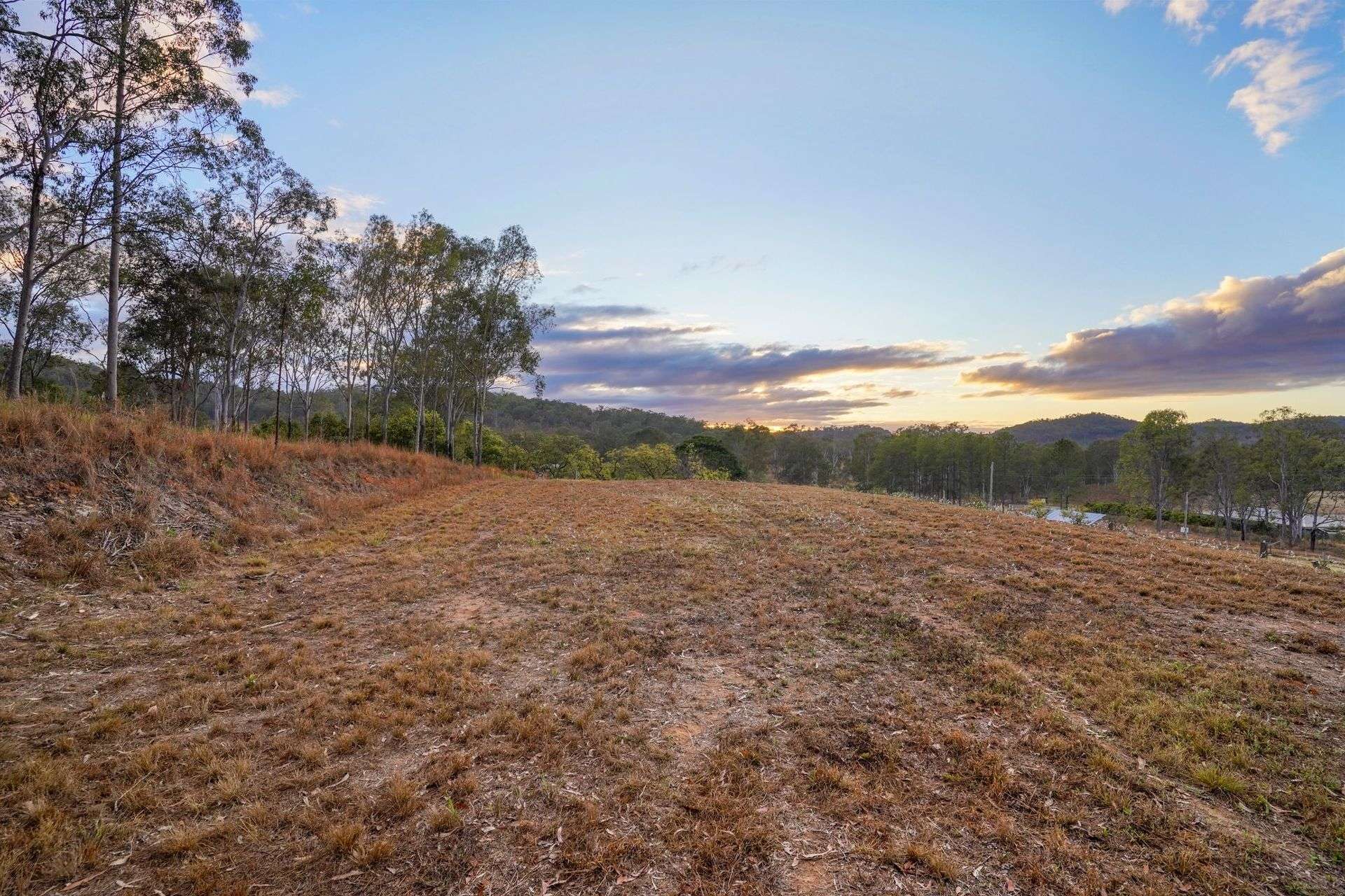 840 Esk Hampton Road, Redbank Creek For Sale by Farmbuy.com - image 13