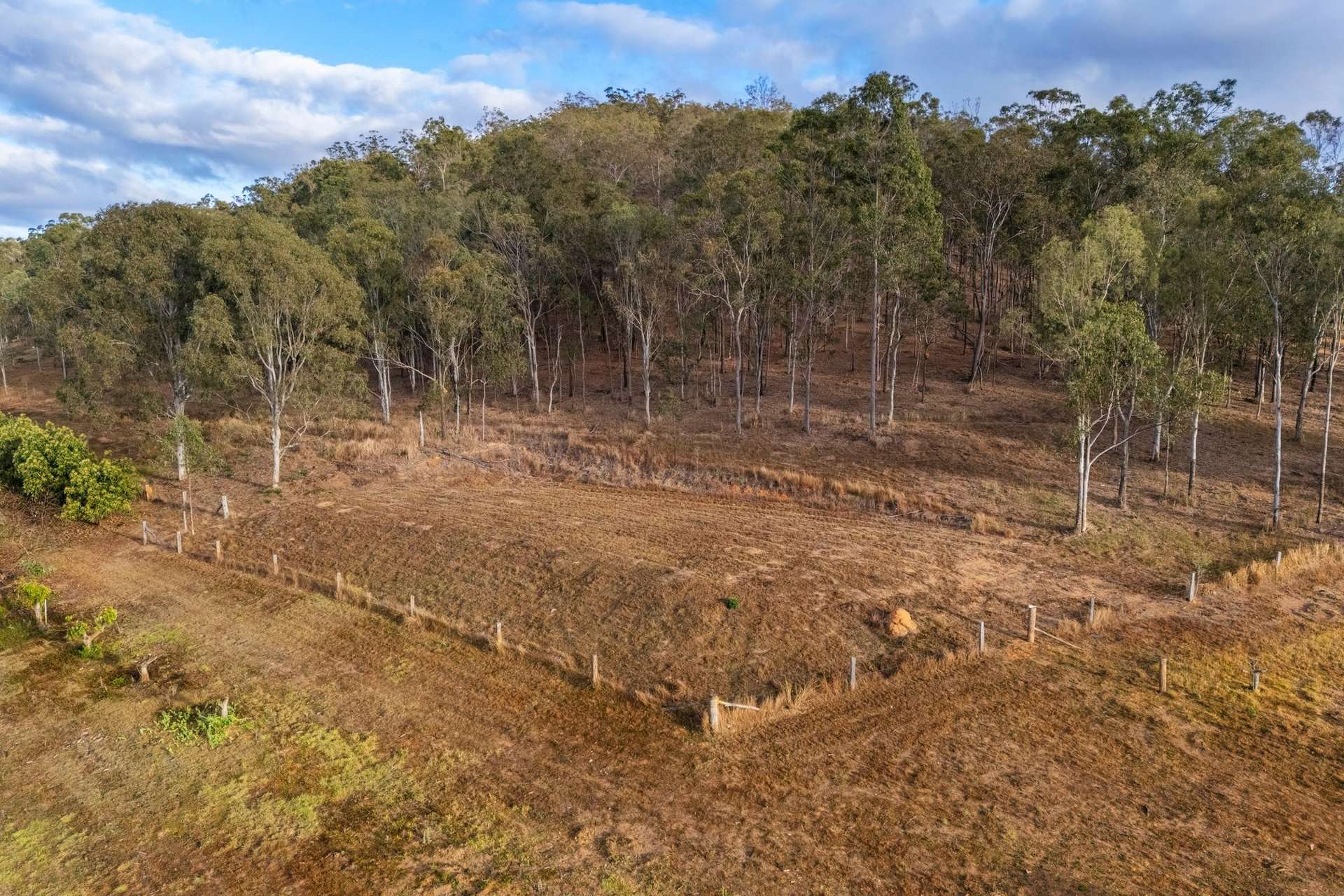 840 Esk Hampton Road, Redbank Creek For Sale by Farmbuy.com - image 4