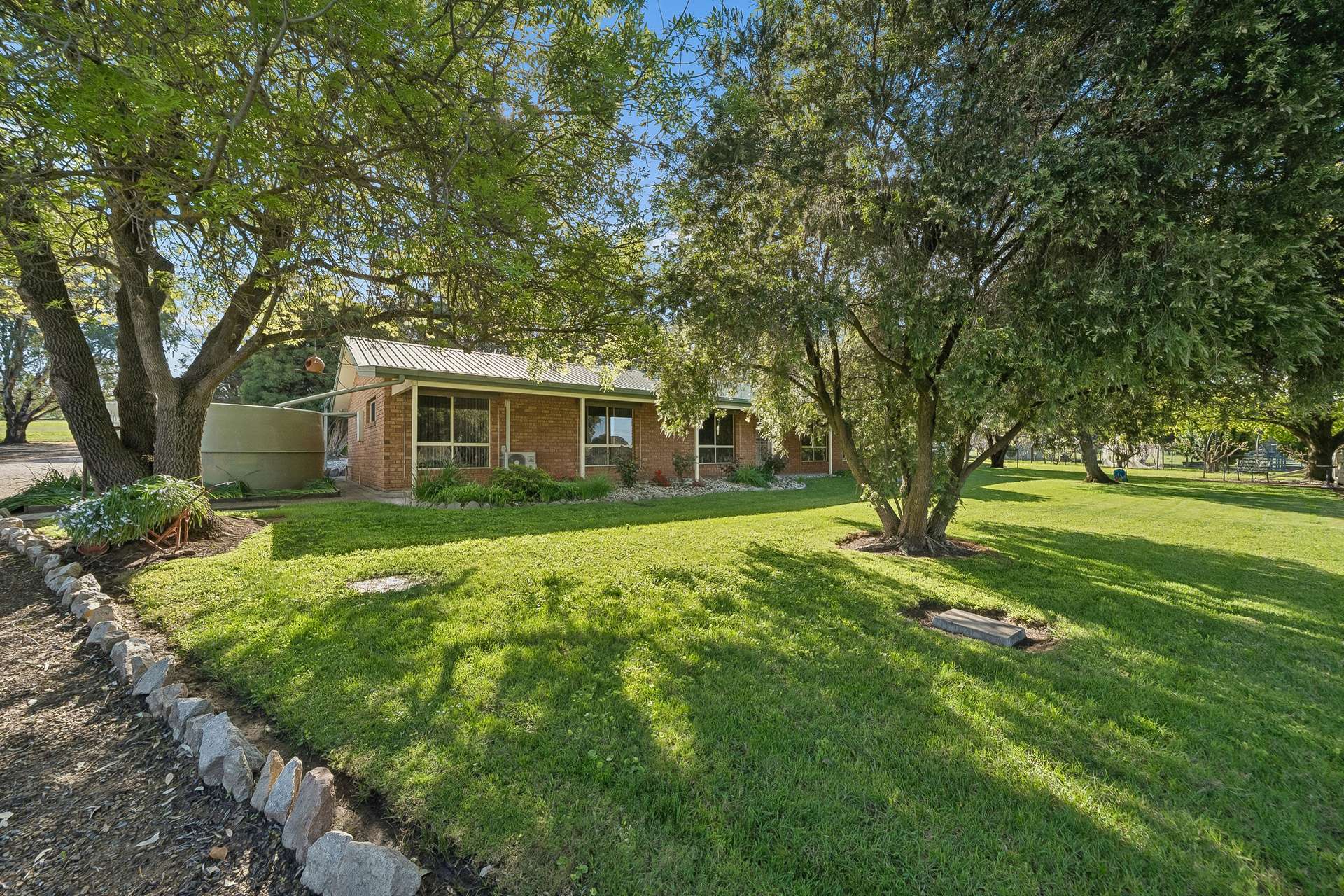 712 Glenrowan - Moyhu Road, Greta West For Sale by Farmbuy.com - image 2