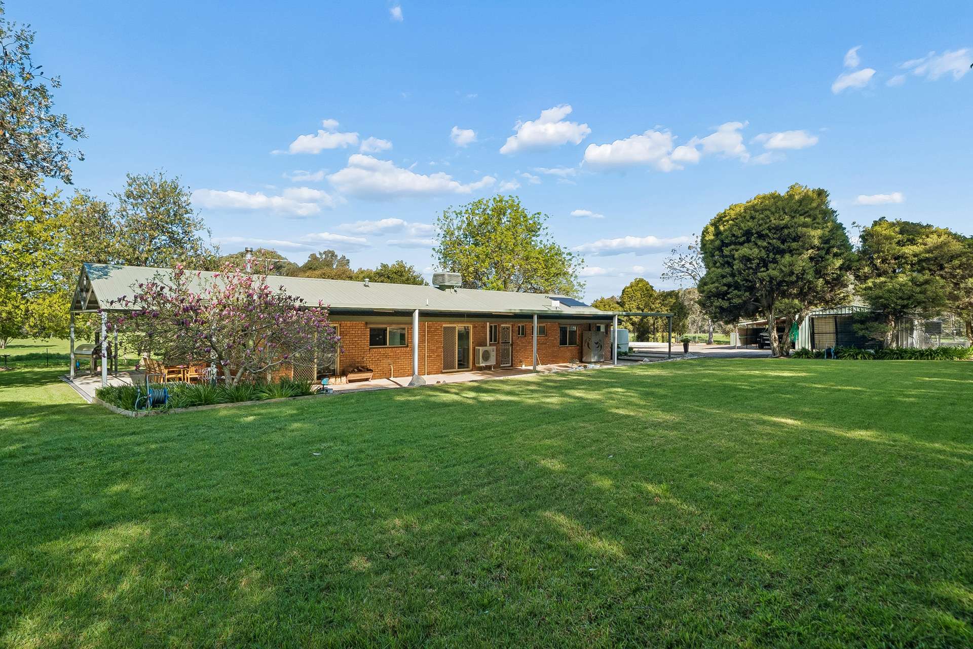 712 Glenrowan - Moyhu Road, Greta West For Sale by Farmbuy.com - image 3