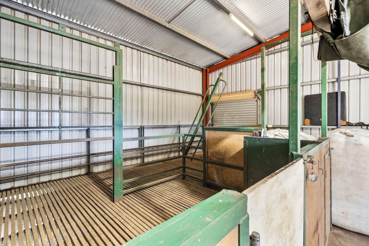265 Old Boundary Road, Anakie For Sale by Farmbuy.com - image 22