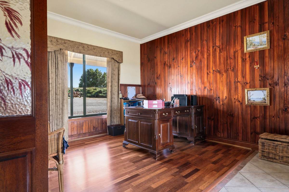 265 Old Boundary Road, Anakie For Sale by Farmbuy.com - image 12