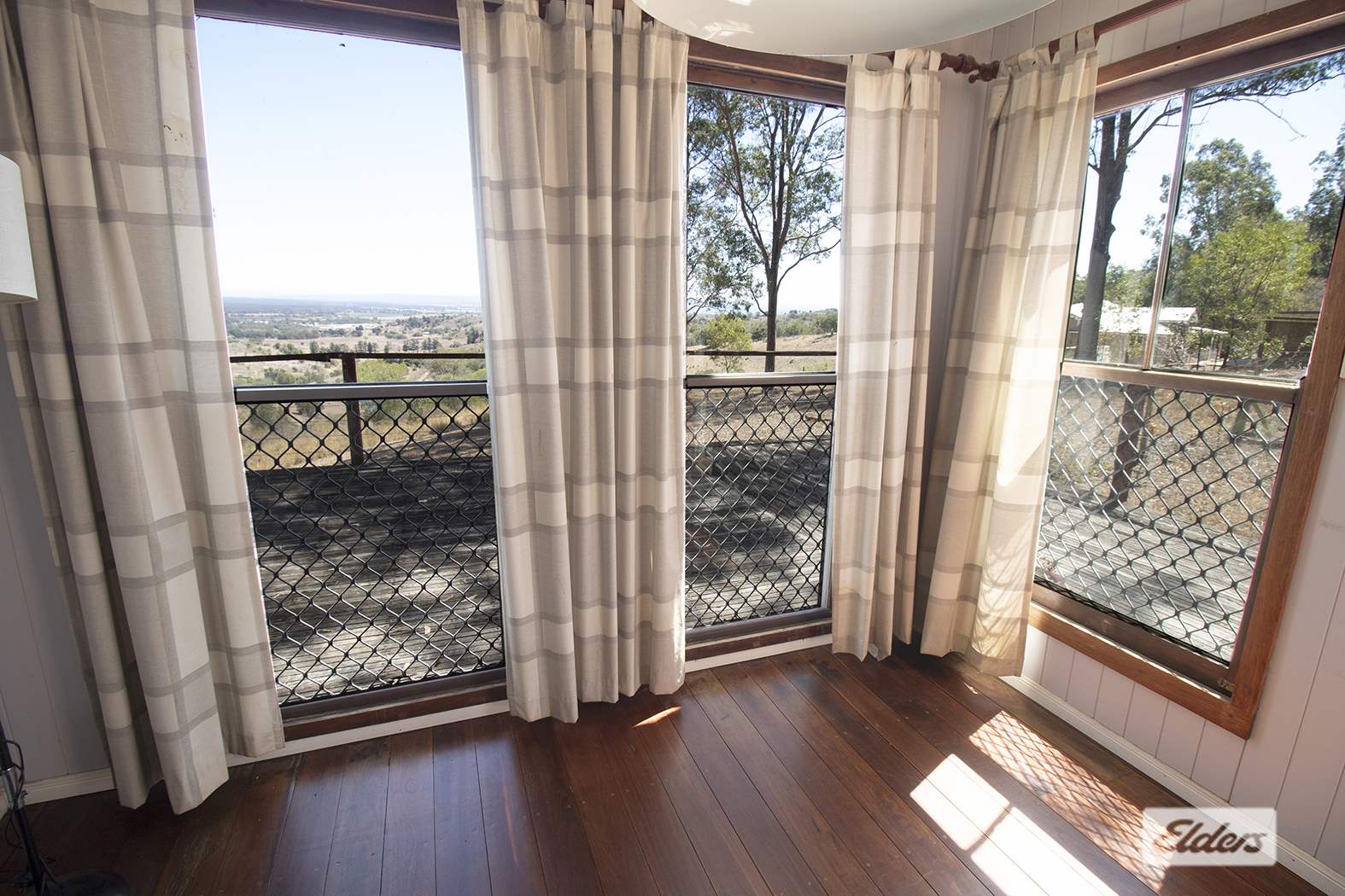 10 Mountain Road, Laidley For Sale by Farmbuy.com - image 6