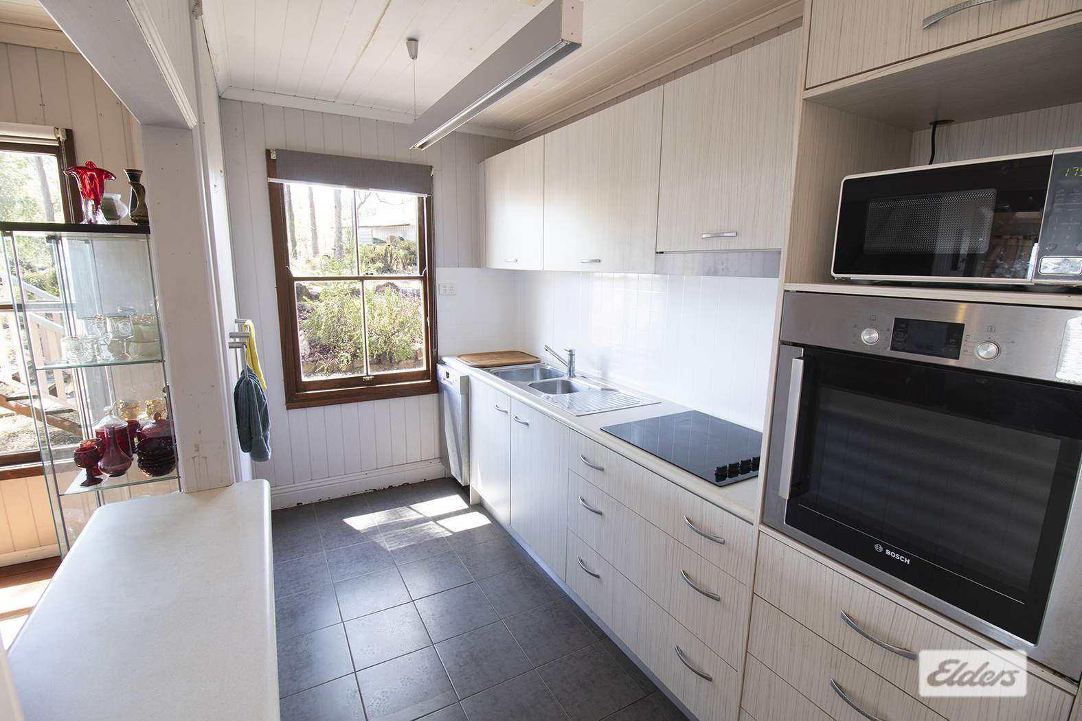 10 Mountain Road, Laidley For Sale by Farmbuy.com - image 5