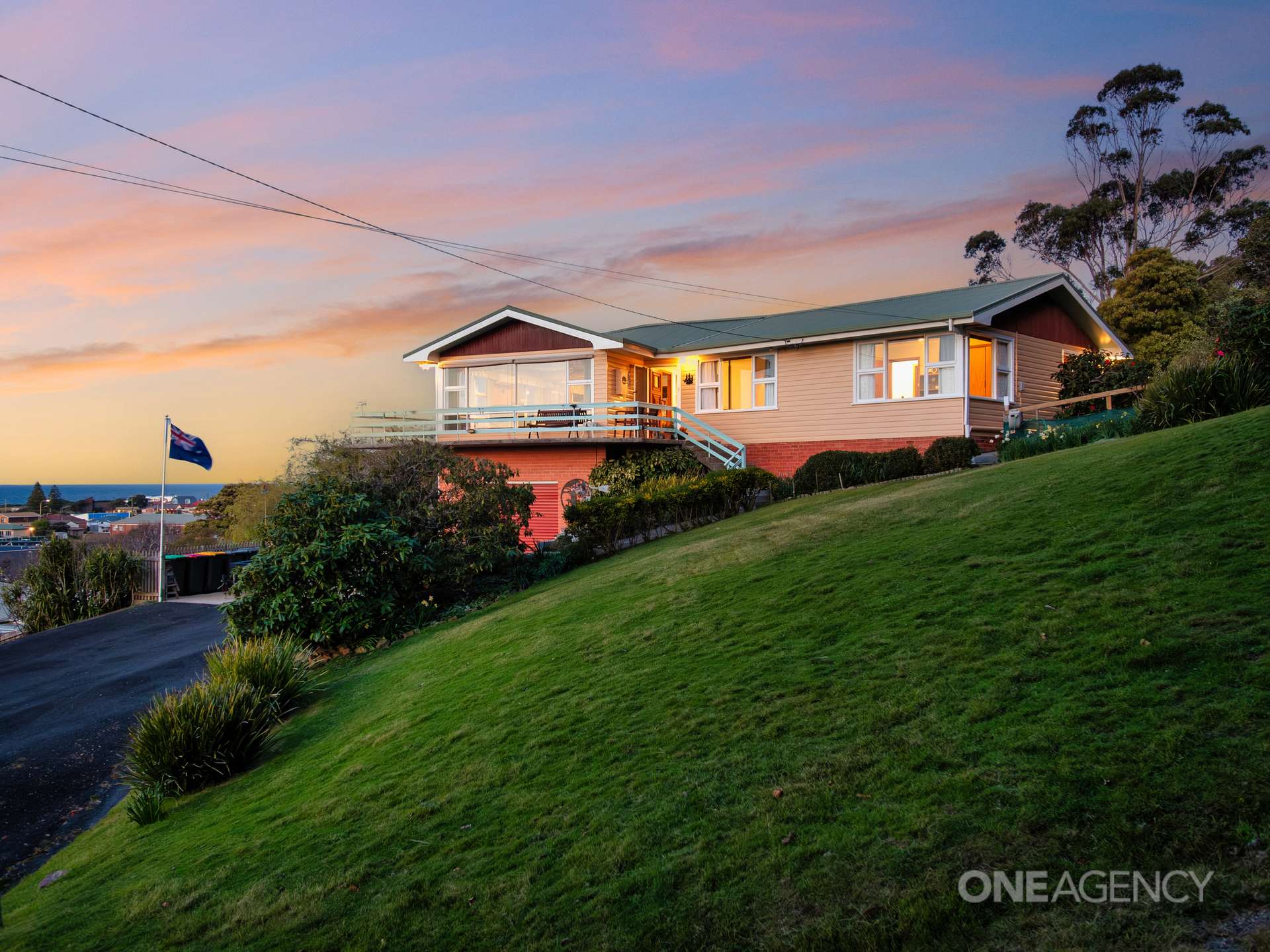 25 Fidler Street, Cooee For Sale by Farmbuy.com - image 3