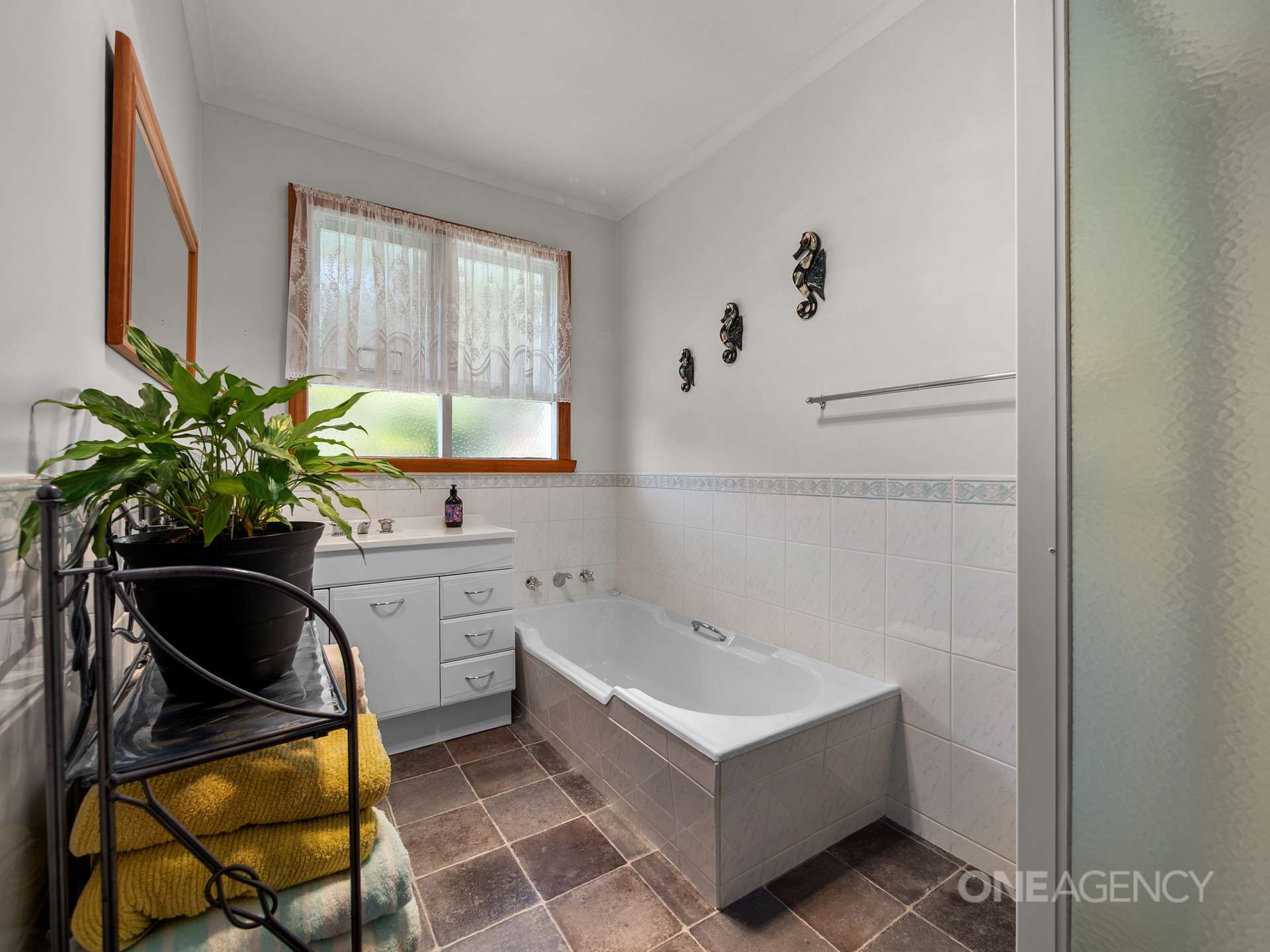 25 Fidler Street, Cooee For Sale by Farmbuy.com - image 12