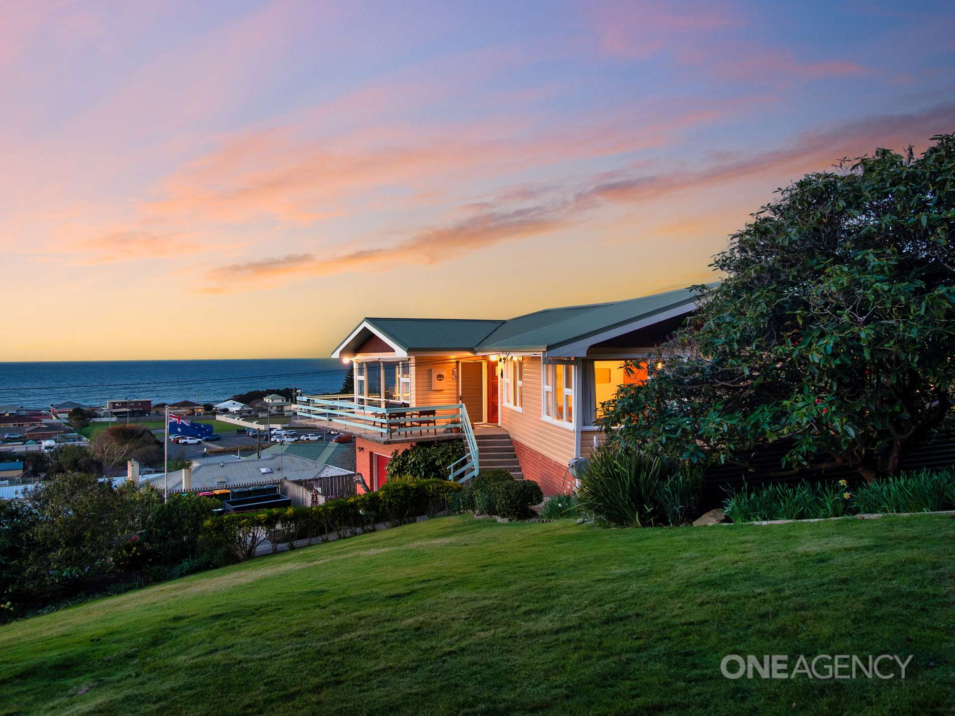 25 Fidler Street, Cooee For Sale by Farmbuy.com - image 1