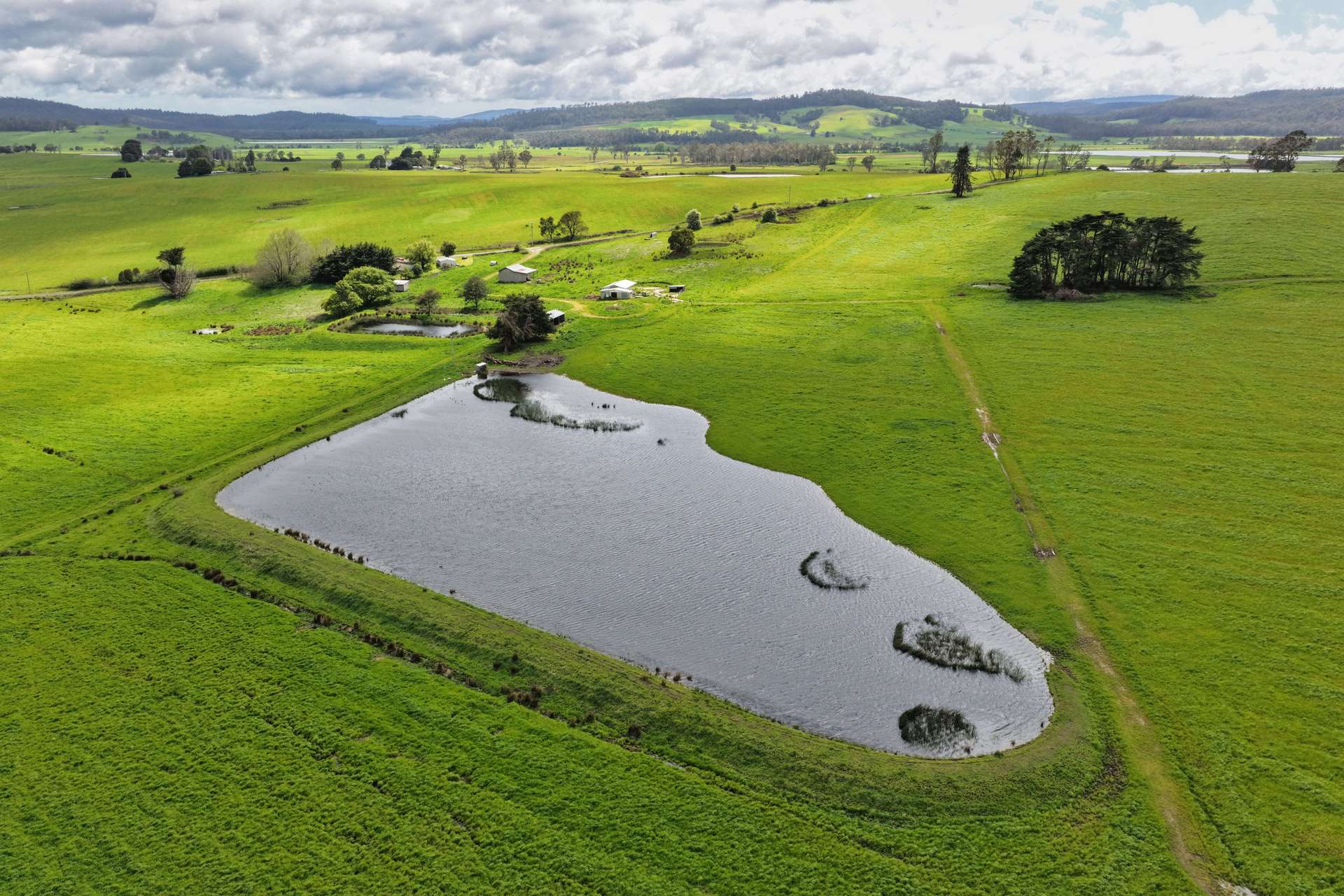 40 Davies Road, Parkham For Sale by Farmbuy.com - image 1