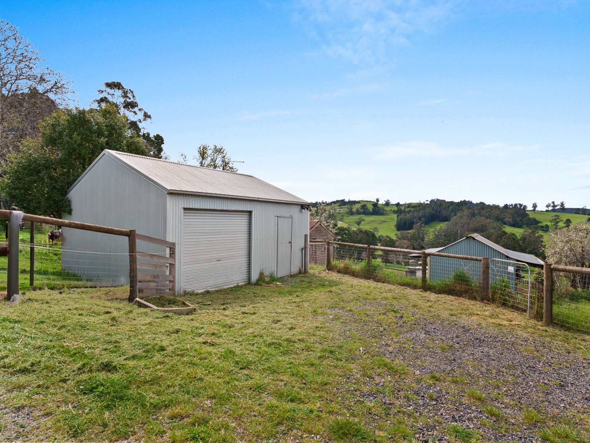 209 Paradise Road, Paradise For Sale by Farmbuy.com - image 35
