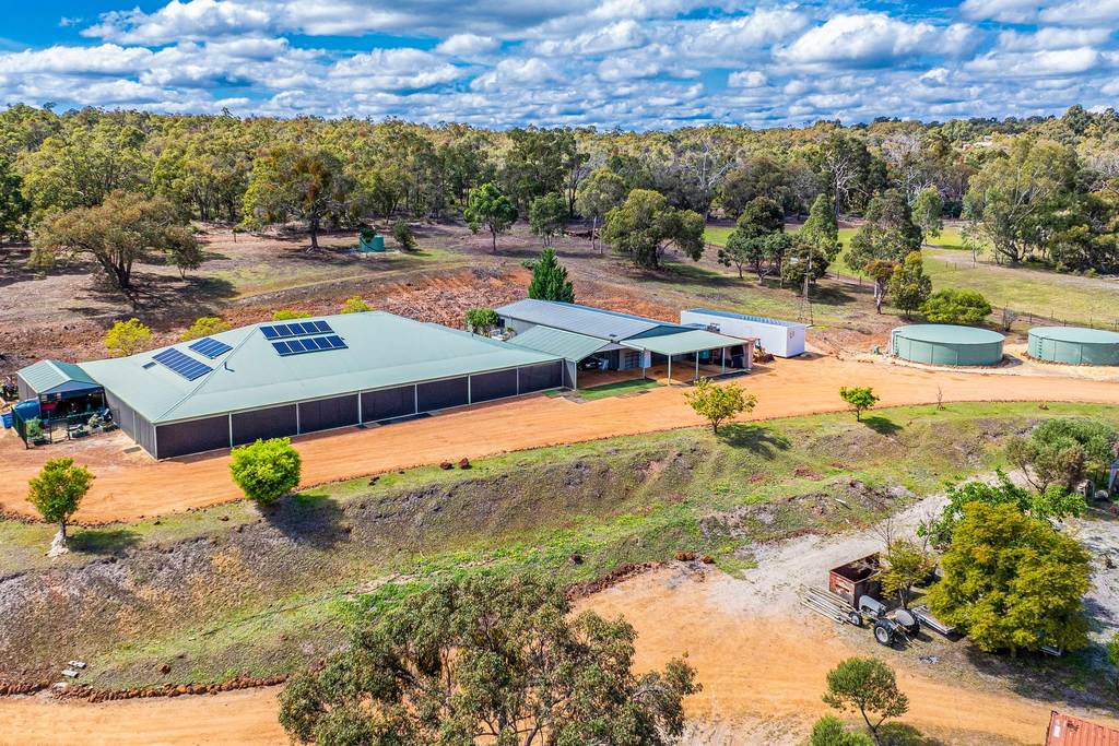 216 Powderbark Road, Lower Chittering WA 6084