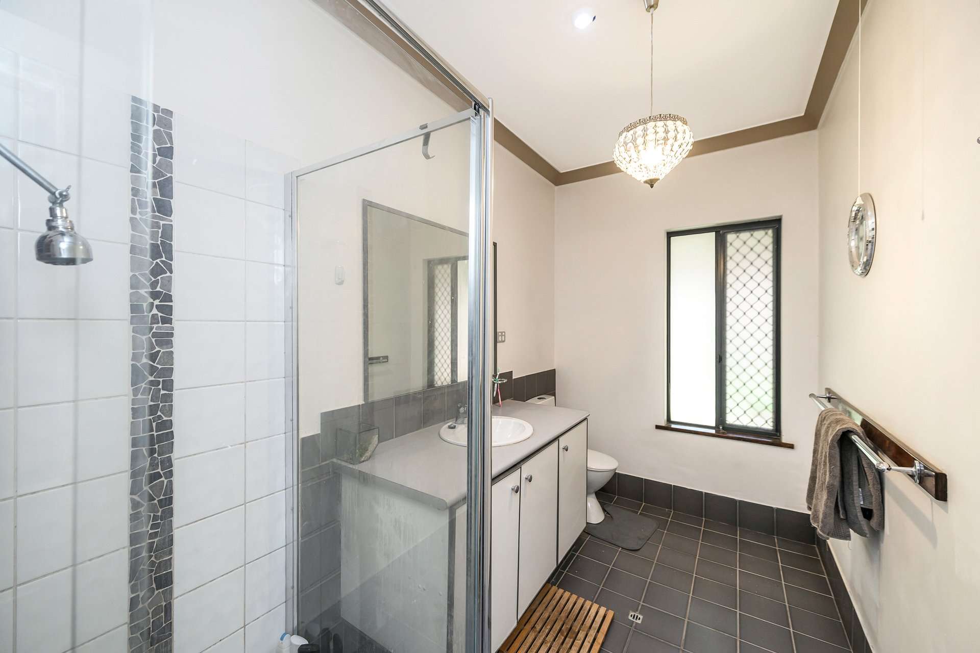 216 Powderbark Road, Lower Chittering For Sale by Farmbuy.com - image 18