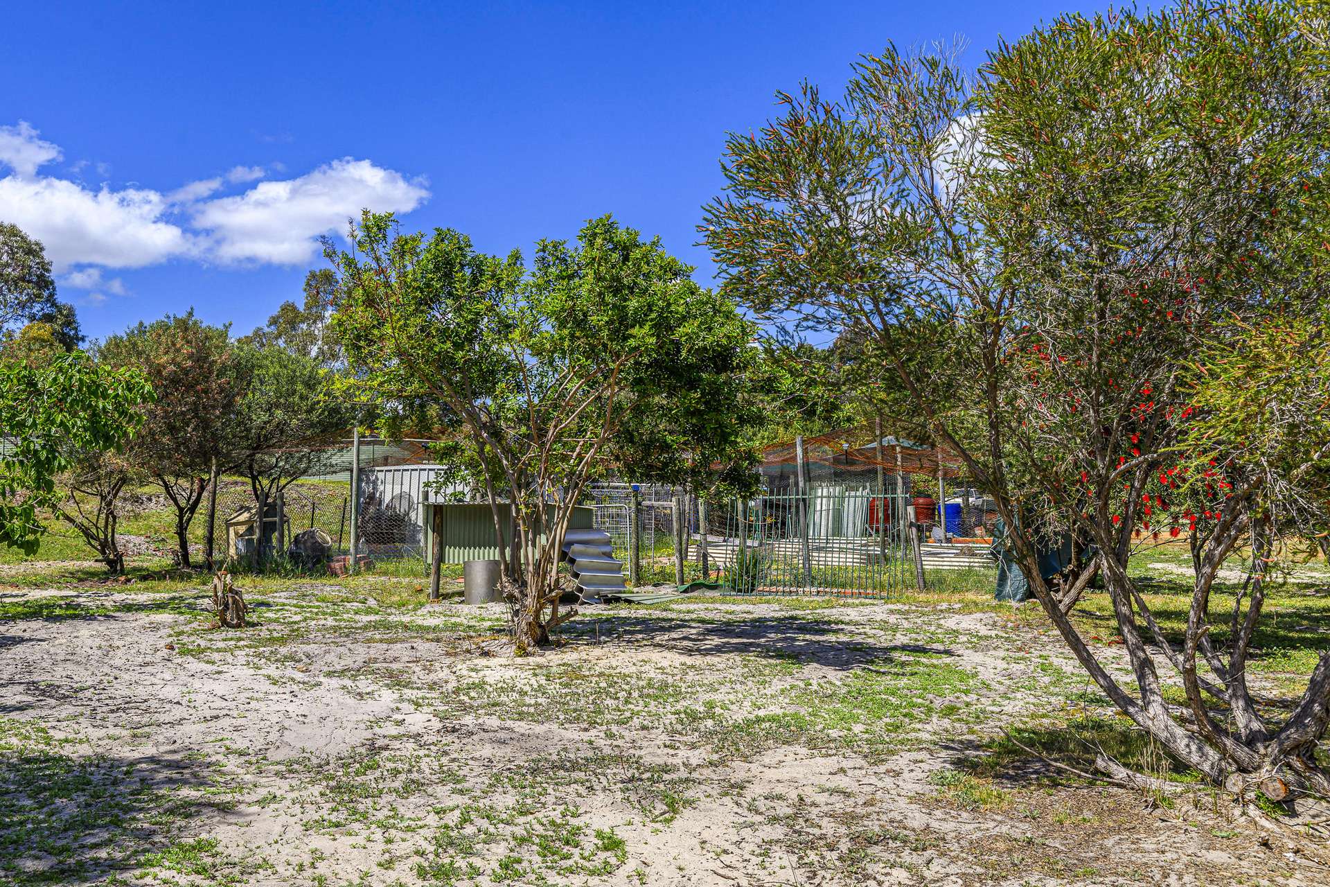 216 Powderbark Road, Lower Chittering For Sale by Farmbuy.com - image 30