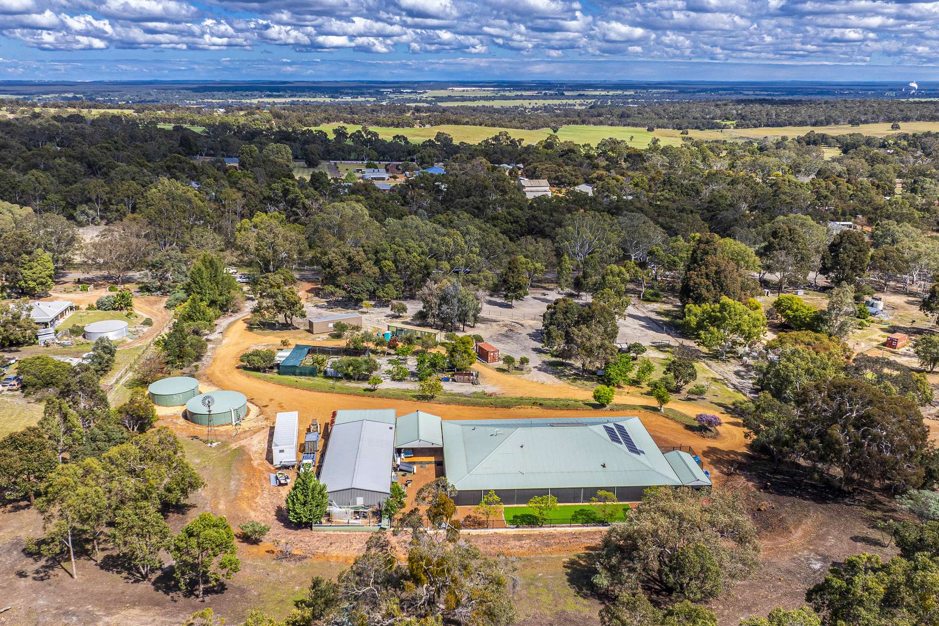 216 Powderbark Road, Lower Chittering For Sale by Farmbuy.com - image 2