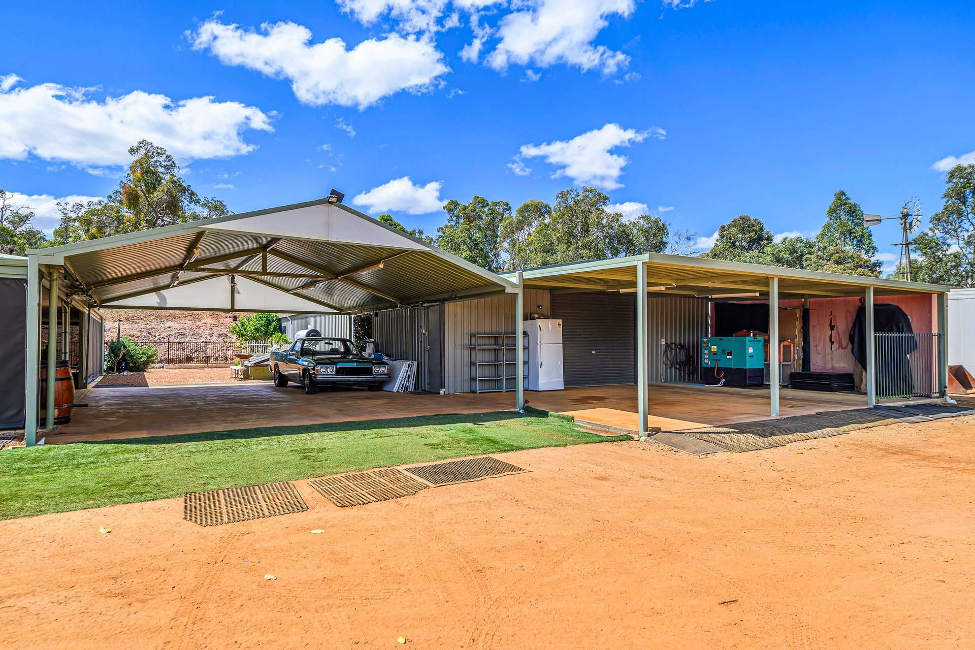 216 Powderbark Road, Lower Chittering For Sale by Farmbuy.com - image 5