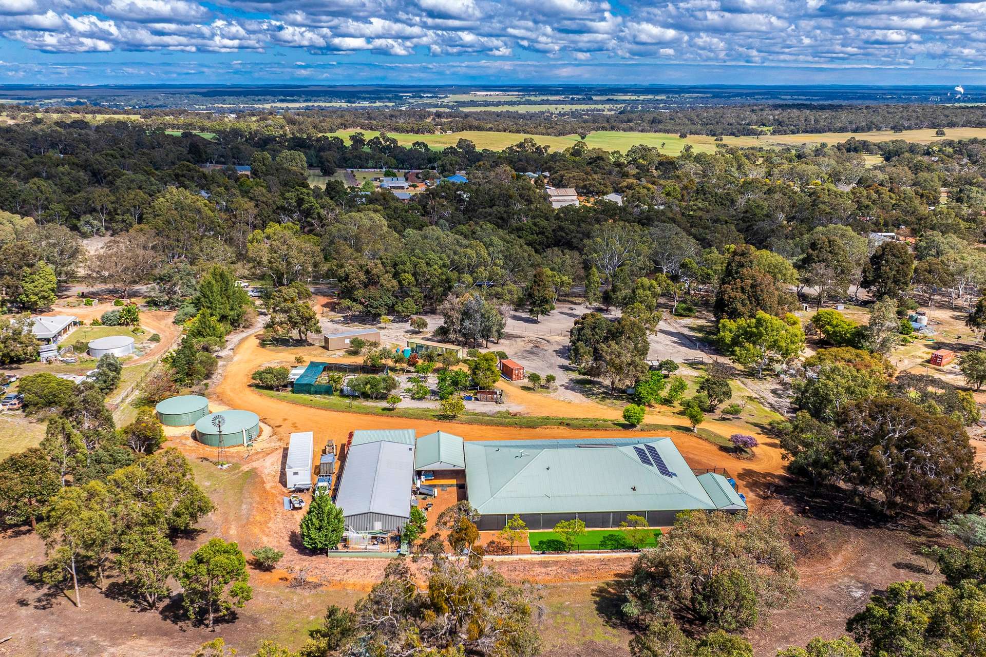 216 Powderbark Road, Lower Chittering For Sale by Farmbuy.com - image 2