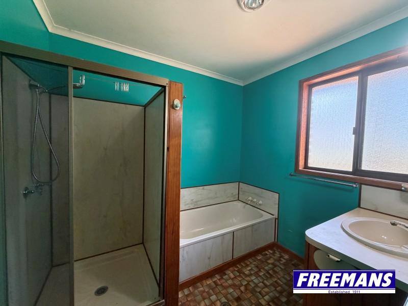 102 Barrons Road, Kingaroy For Sale by Farmbuy.com - image 19