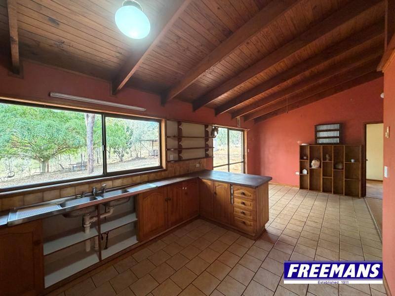 102 Barrons Road, Kingaroy For Sale by Farmbuy.com - image 10