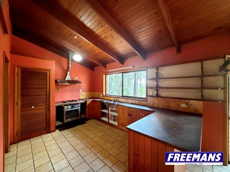 102 Barrons Road, Kingaroy For Sale by Farmbuy.com - image 9