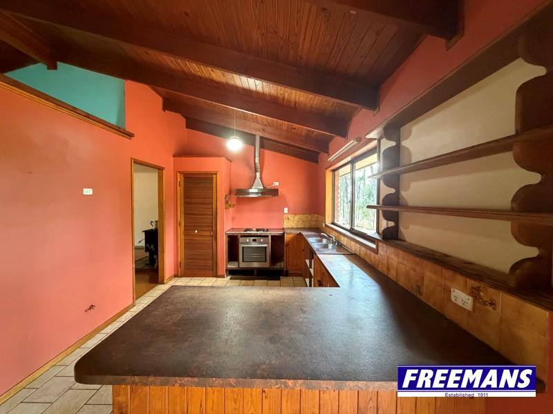102 Barrons Road, Kingaroy For Sale by Farmbuy.com - image 8