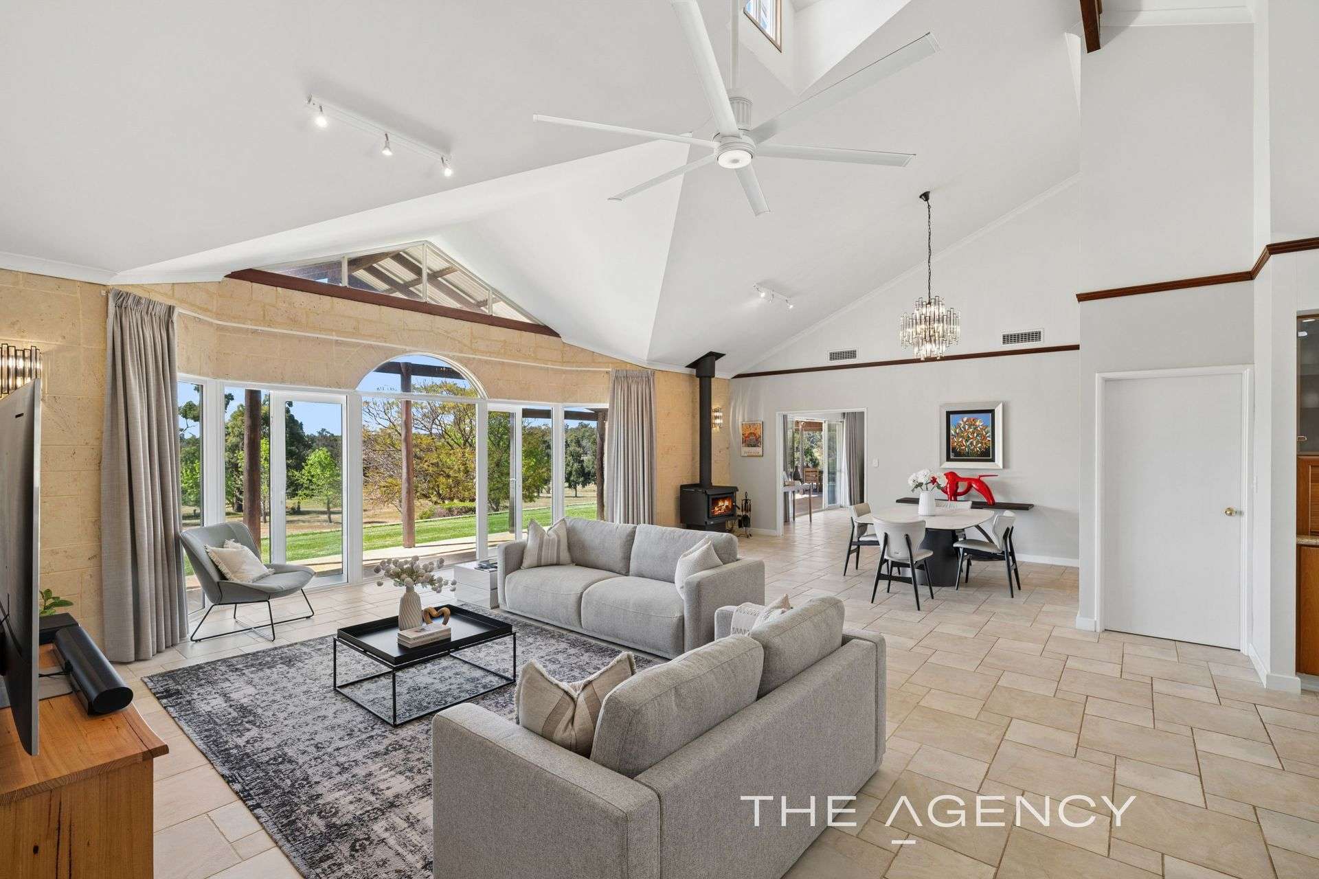 7915 Lilydale Road, Gidgegannup For Sale by Farmbuy.com - image 9