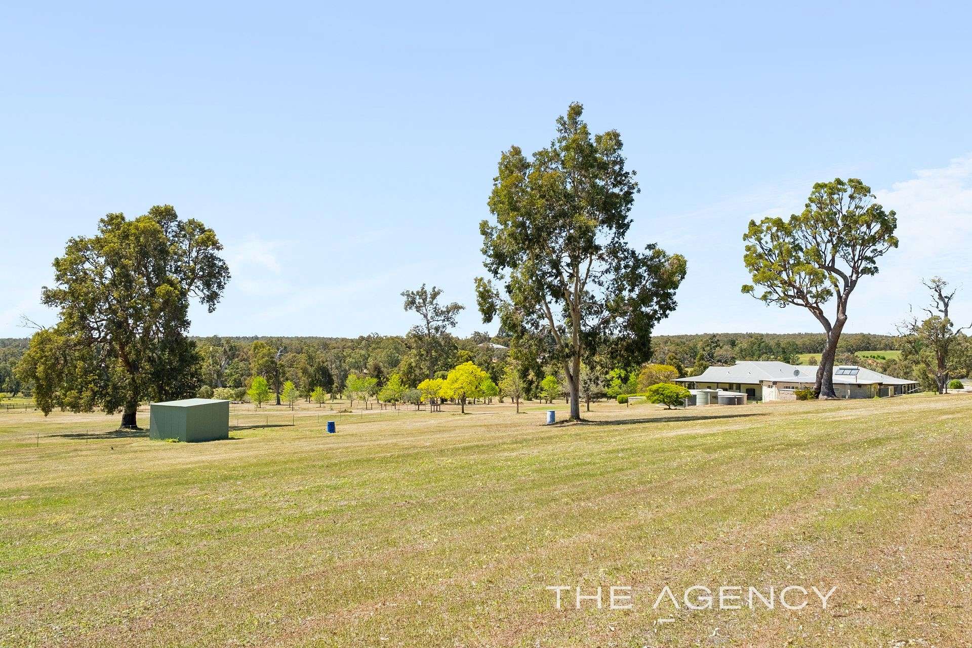 7915 Lilydale Road, Gidgegannup For Sale by Farmbuy.com - image 4