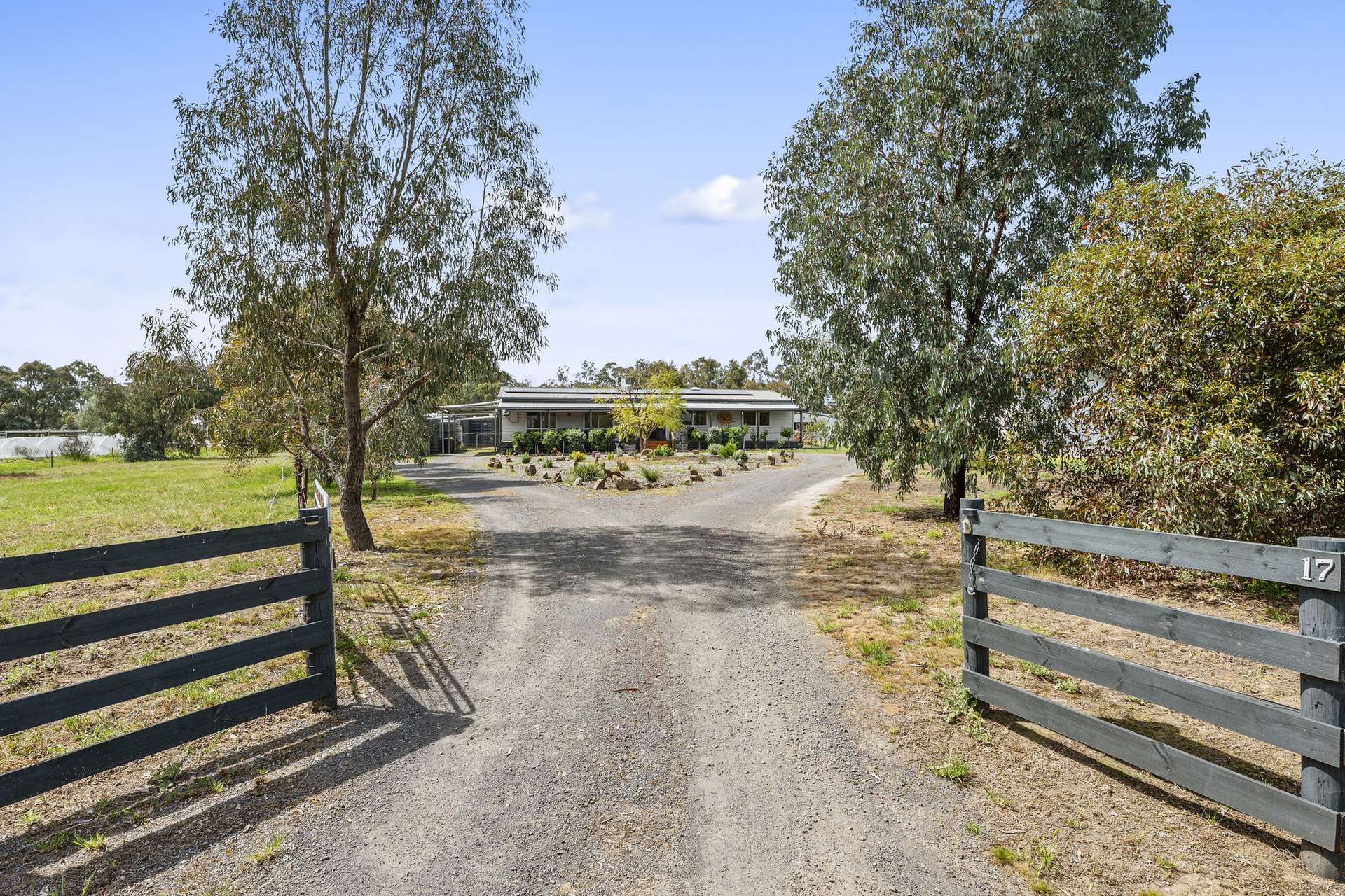 17 McDiarmids Road, Violet Town For Sale by Farmbuy.com - image 3
