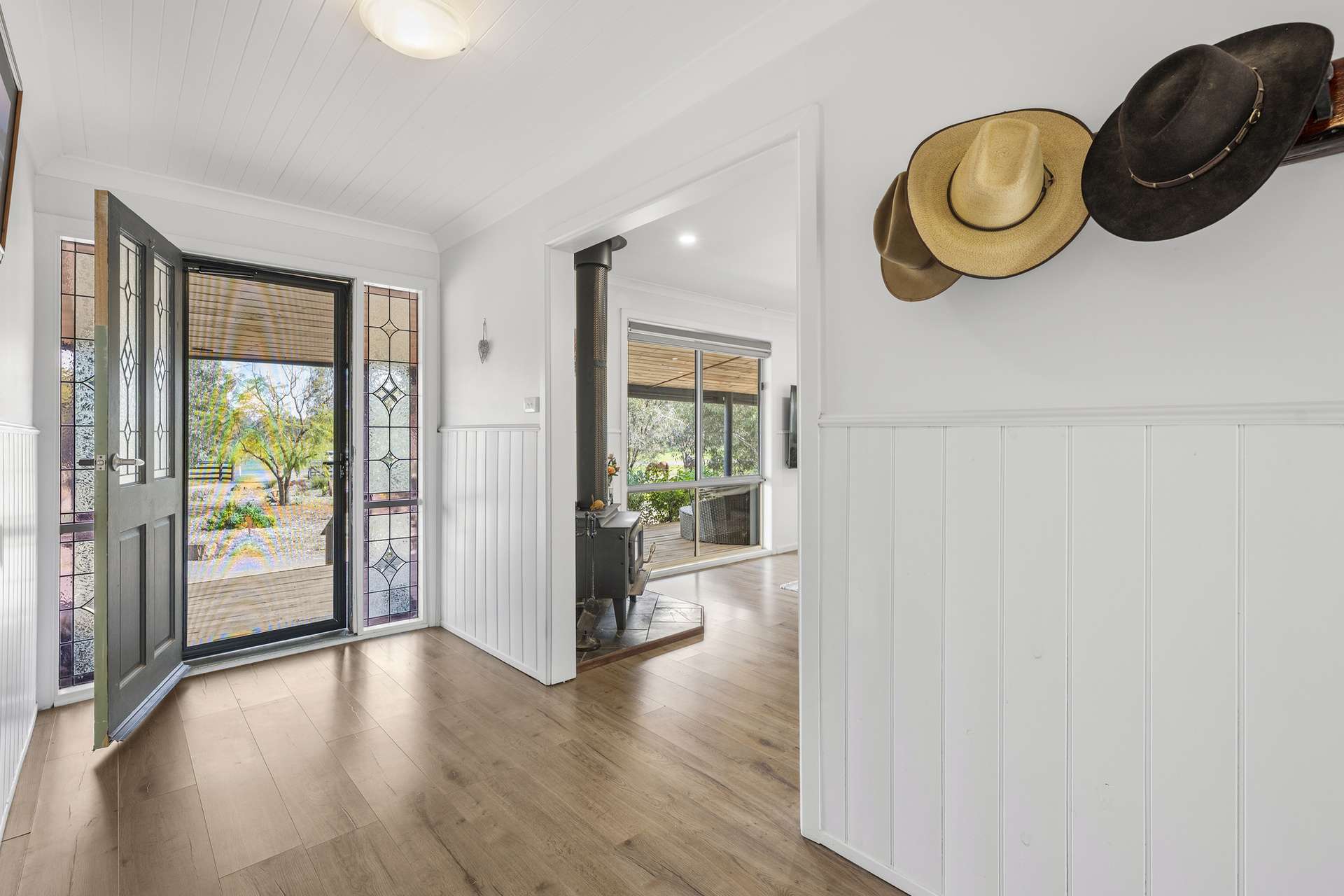 17 McDiarmids Road, Violet Town For Sale by Farmbuy.com - image 5
