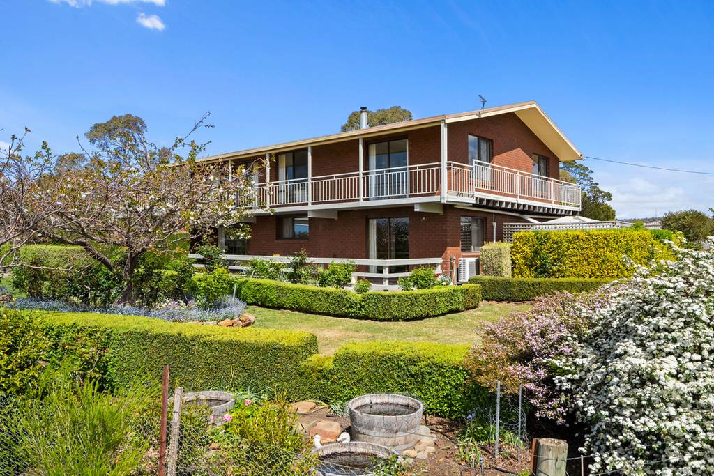 7B Burgess Street, Swansea TAS 7190