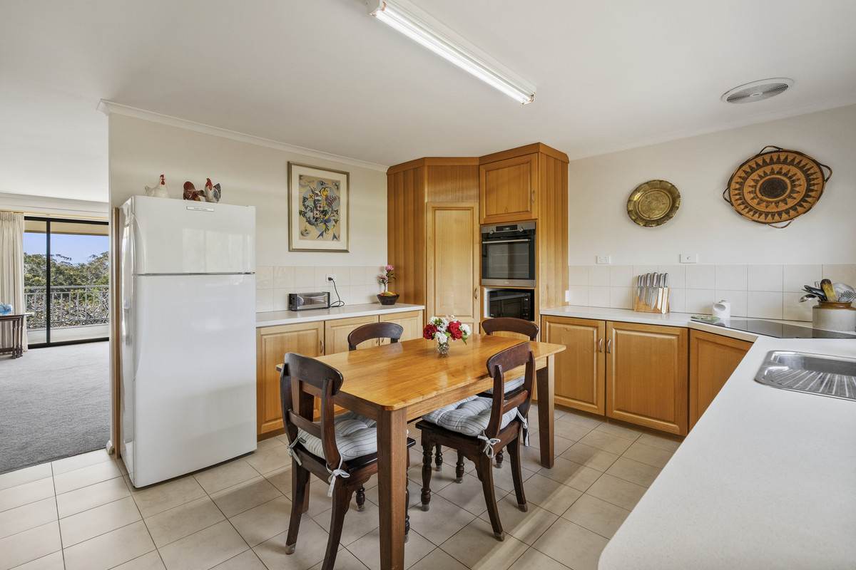 7B Burgess Street, Swansea For Sale by Farmbuy.com - image 4