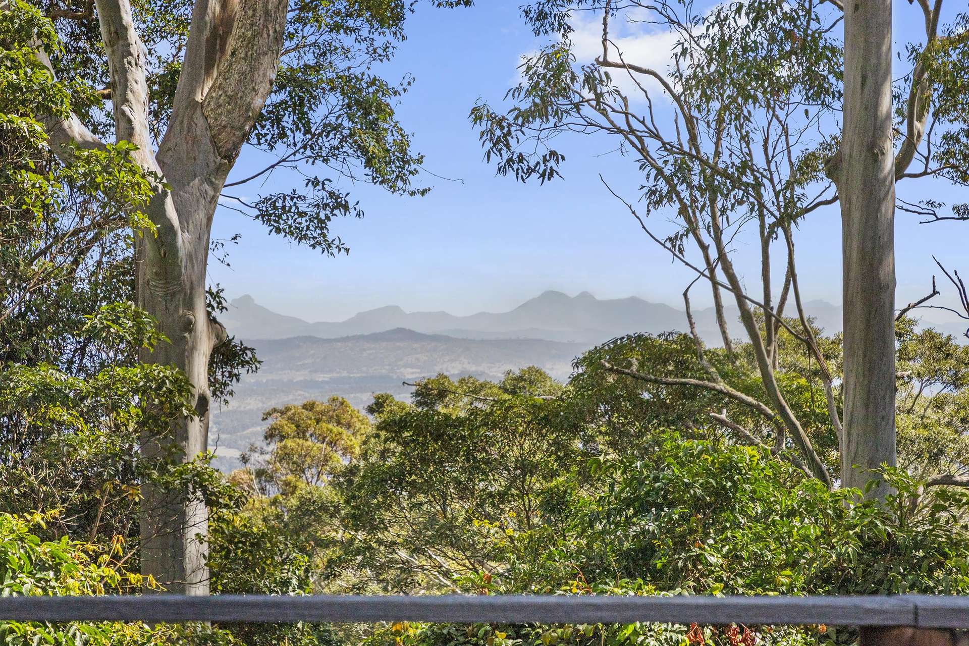 118 Beacon Road, Tamborine Mountain For Sale by Farmbuy.com - image 2