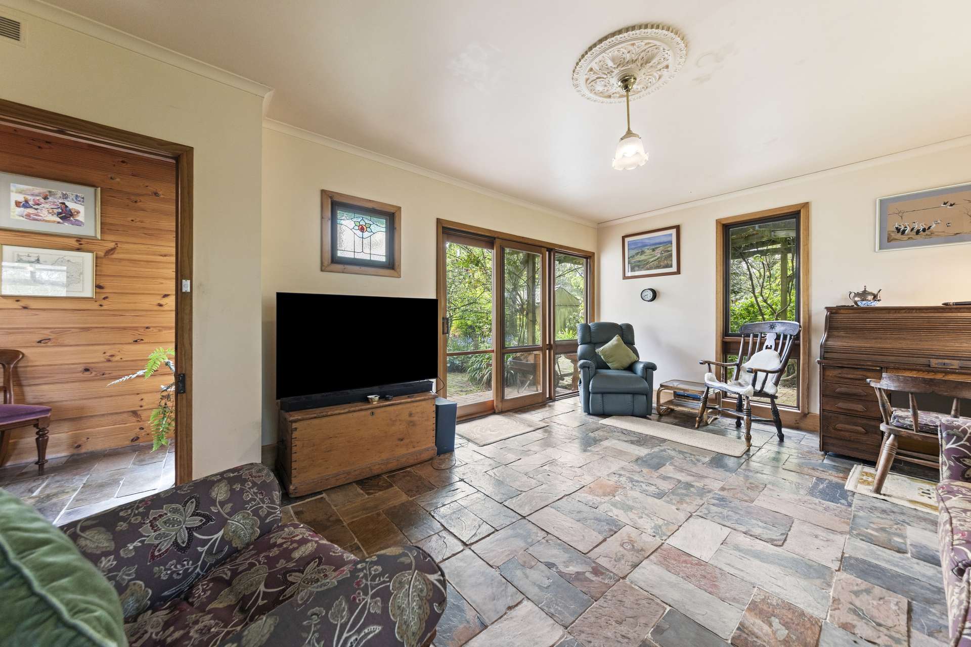 52 Earls Road, Yarragon South For Sale by Farmbuy.com - image 21