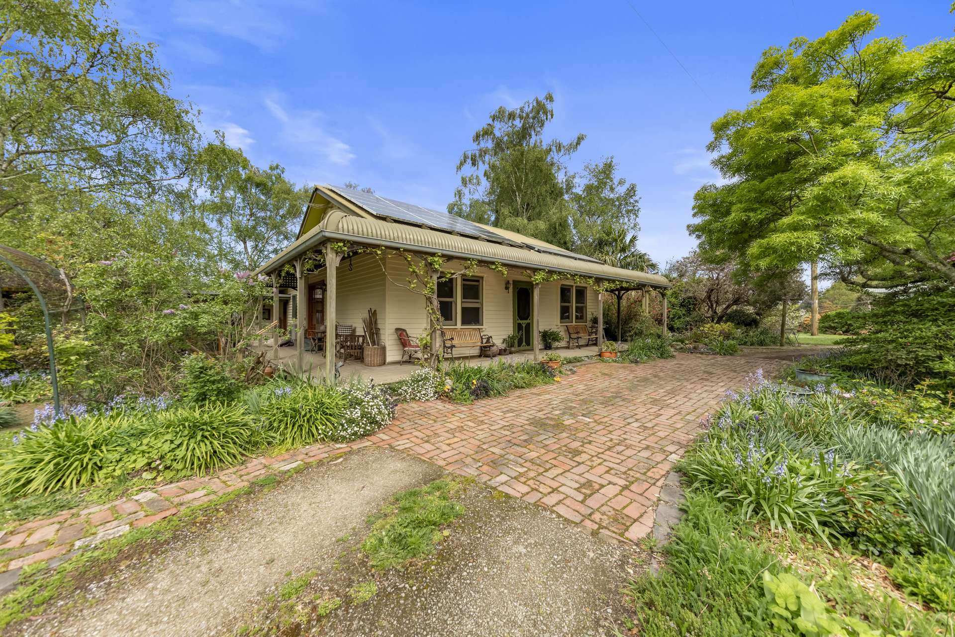 52 Earls Road, Yarragon South For Sale by Farmbuy.com - image 5