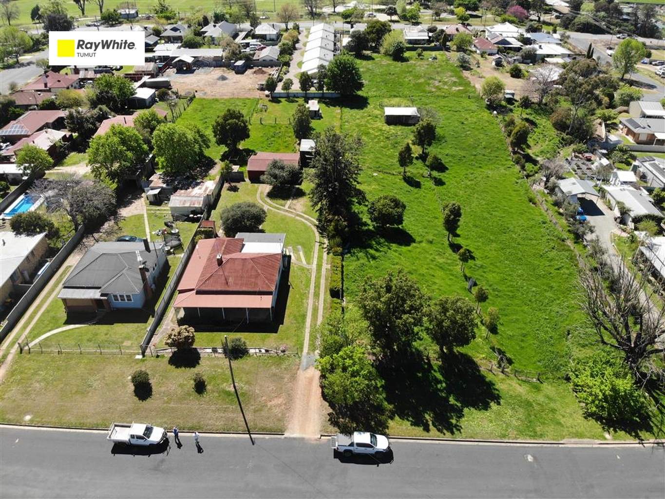 114 Russell Street, Tumut For Sale by Farmbuy.com - image 1