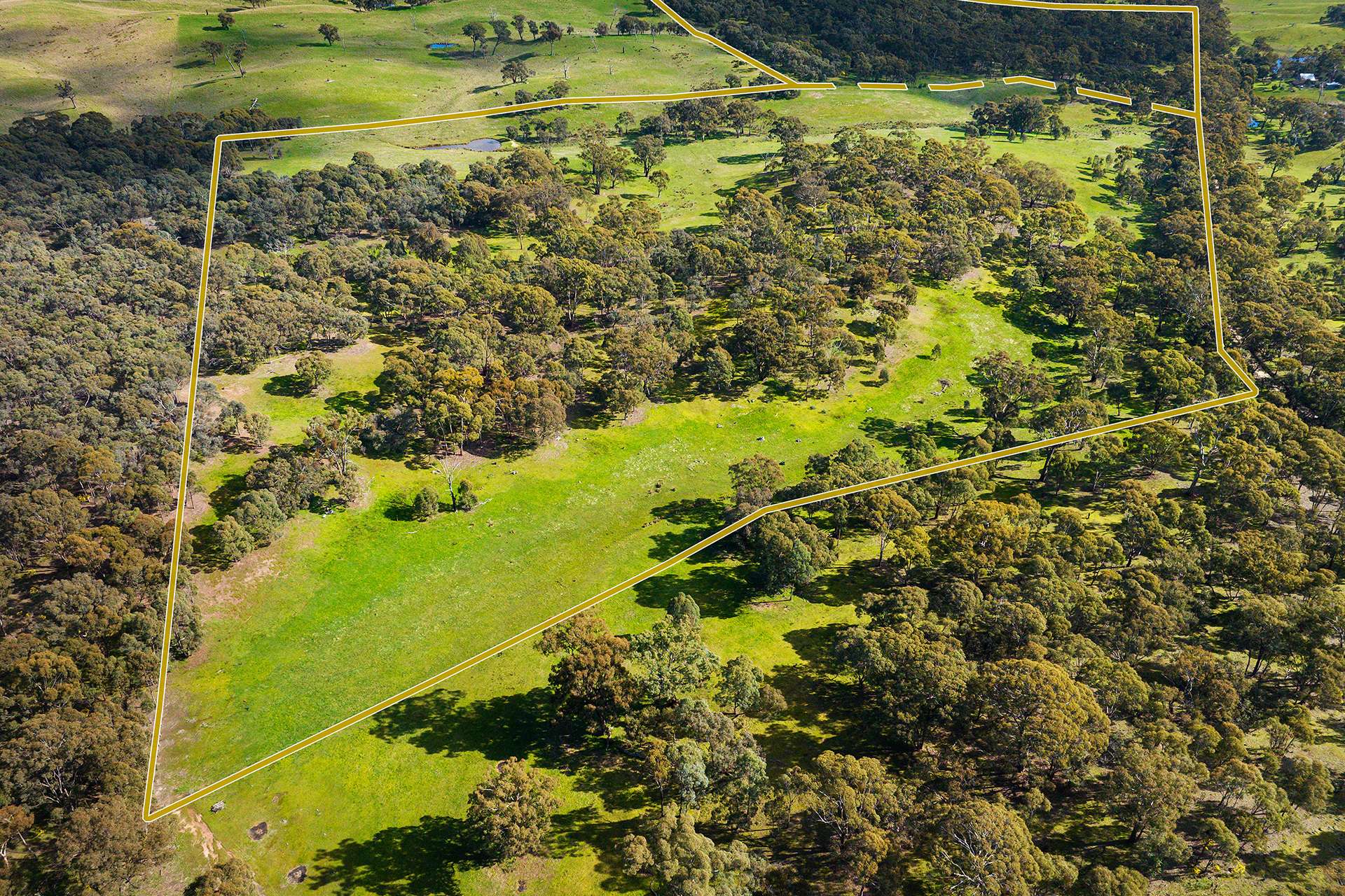 320 Boundary Gully Road, Werona For Sale by Farmbuy.com - image 2