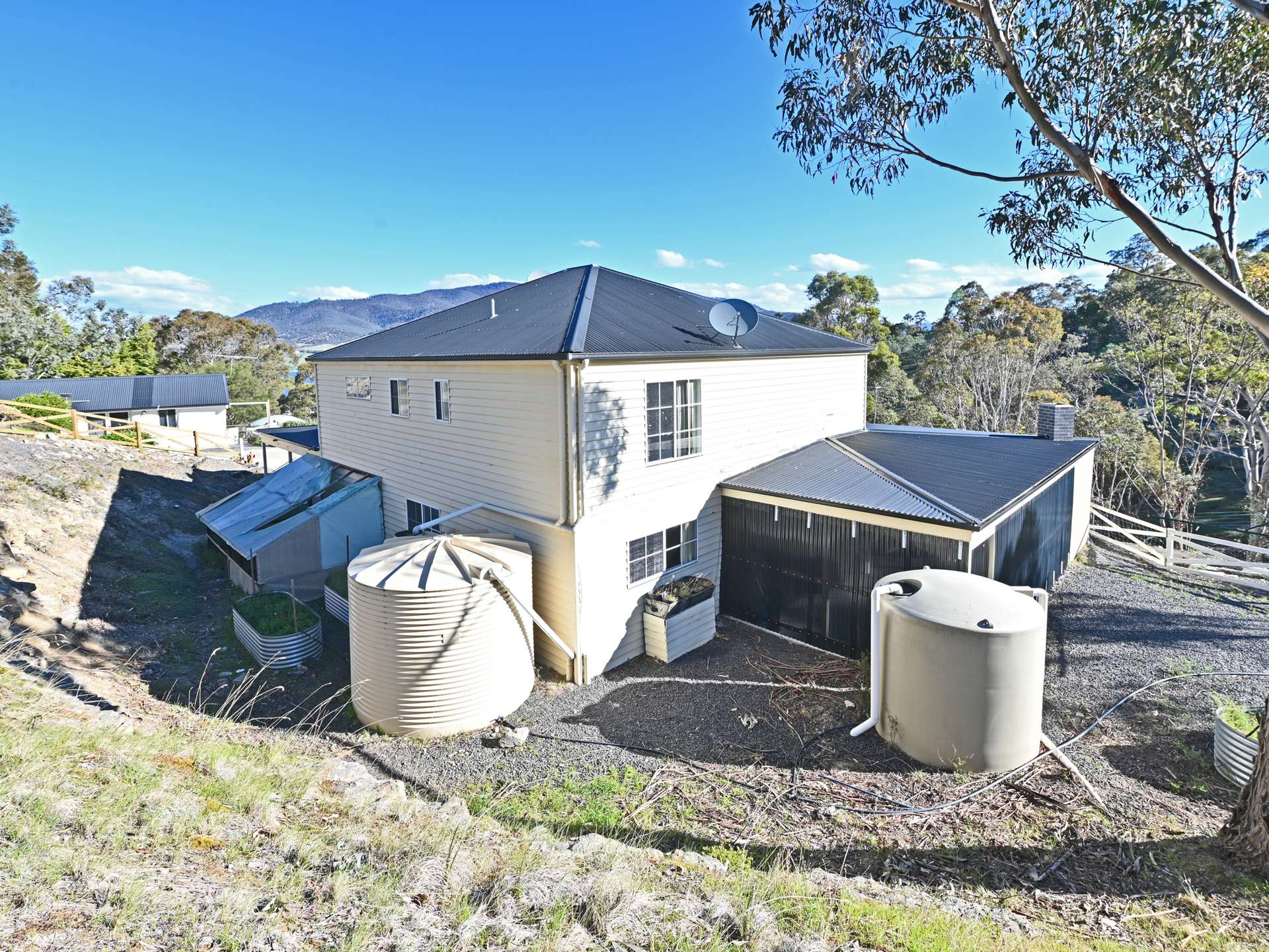 33 Tongatabu Road, Dromedary For Sale by Farmbuy.com - image 30