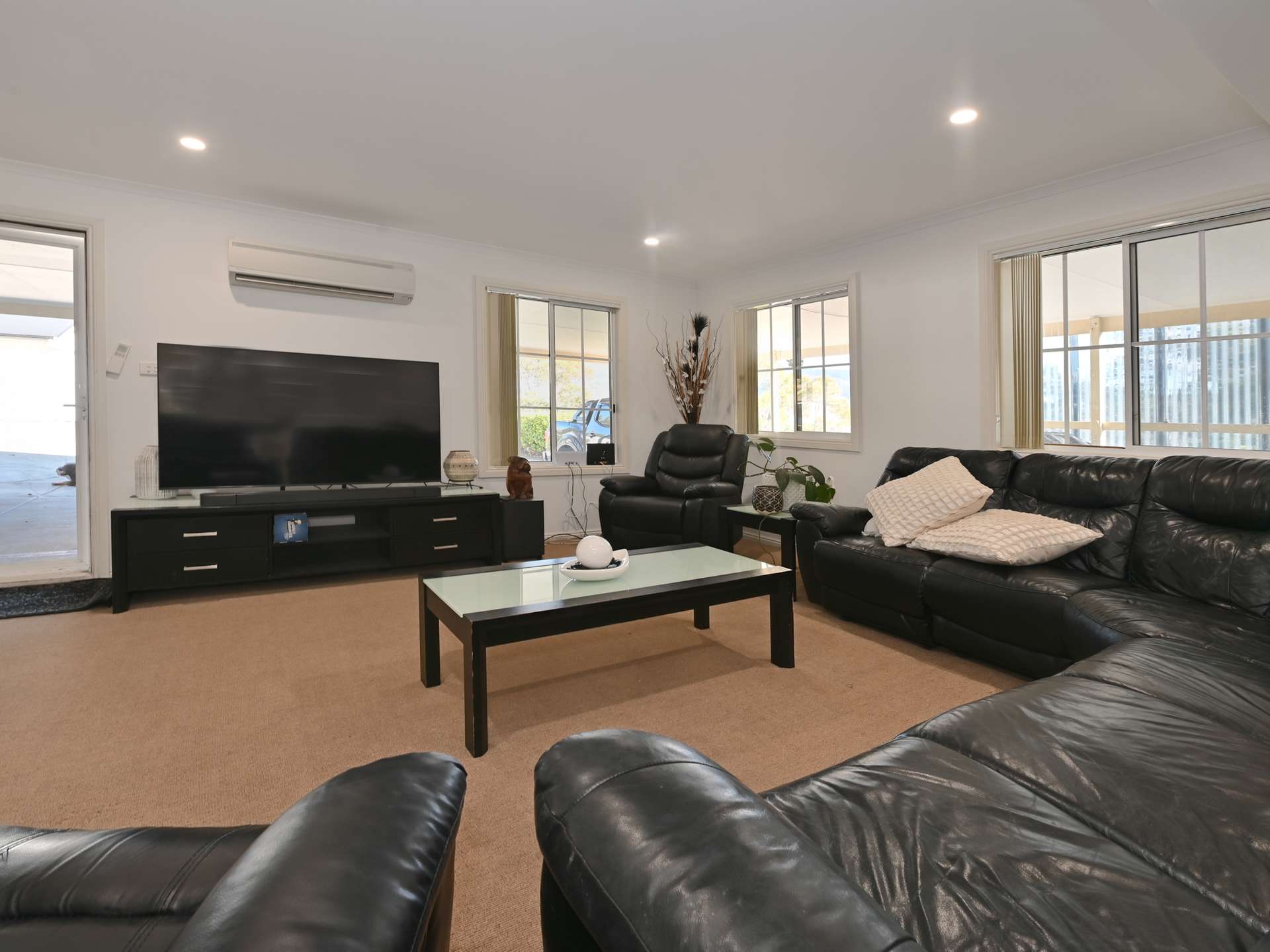 33 Tongatabu Road, Dromedary For Sale by Farmbuy.com - image 7