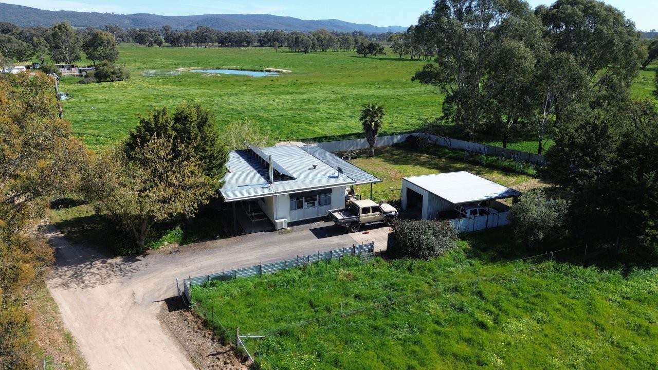 104 Glenrowan Road, Wangaratta South For Sale by Farmbuy.com - image 20