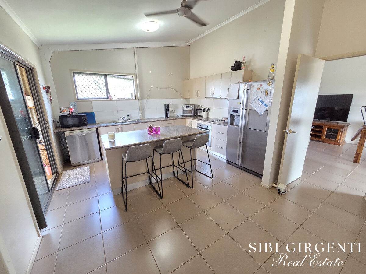66 Macadamia Street, Arriga For Sale by Farmbuy.com - image 4