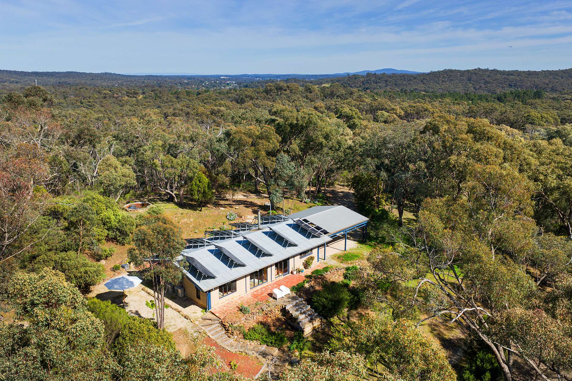 60 Sparks Road, Chewton Bushlands For Sale by Farmbuy.com - image 1