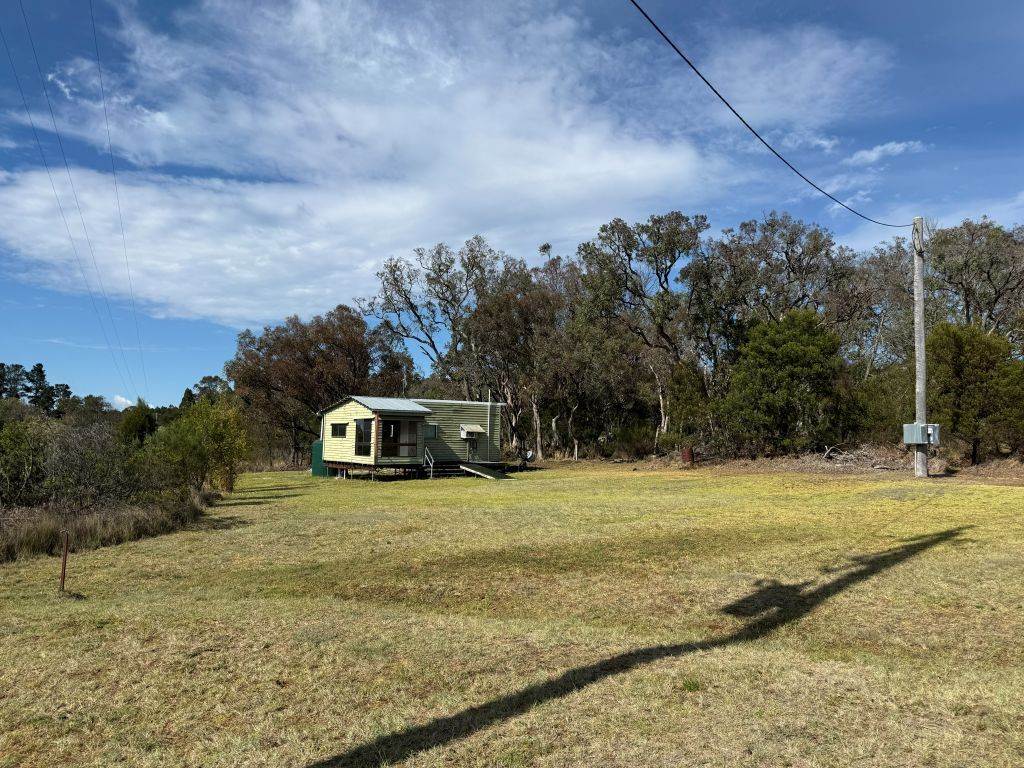 271 Ellwood Road, Applethorpe For Sale by Farmbuy.com - image 3